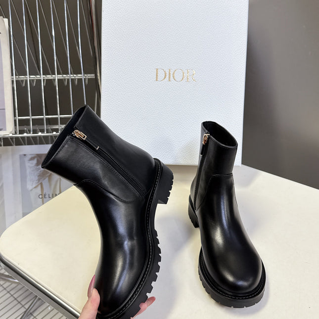 DIOR 25S D-MAJOR ANKLE BOOTS IN BLACK LAMBSKIN WITH GOLD HARDWARE