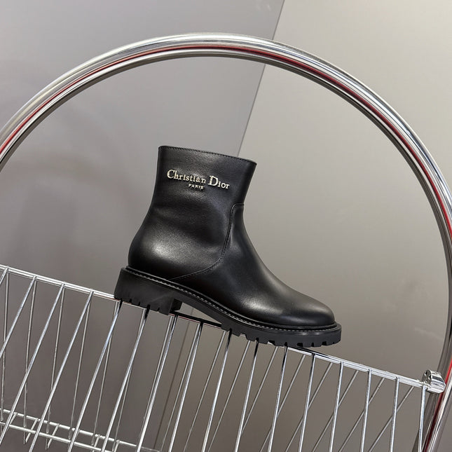 DIOR 25S D-MAJOR ANKLE BOOTS IN BLACK LAMBSKIN WITH GOLD HARDWARE