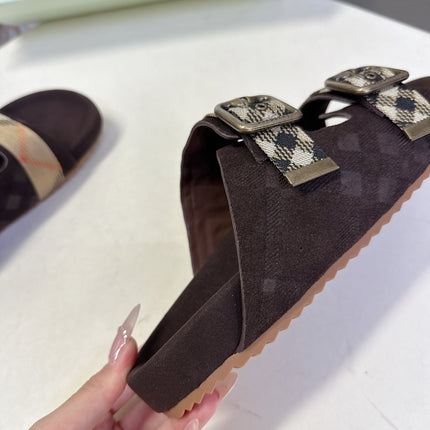 BURBERRY 26S DOUBLE BUCKLE SANDALS IN DARK BROWN SUEDE