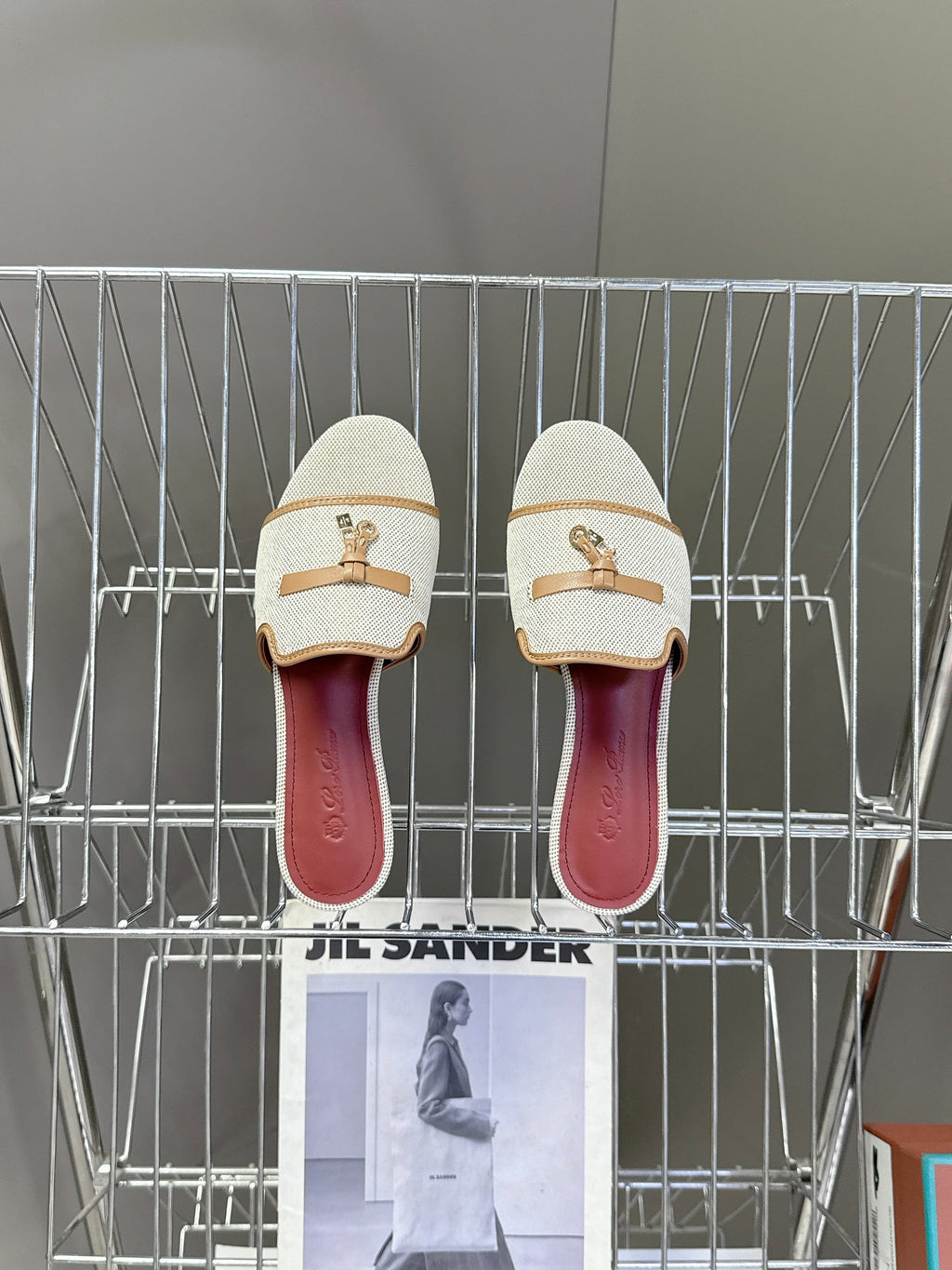 LP 26S SLIDES IN BEIGE CANVAS AND BROWN CALFSKIN
