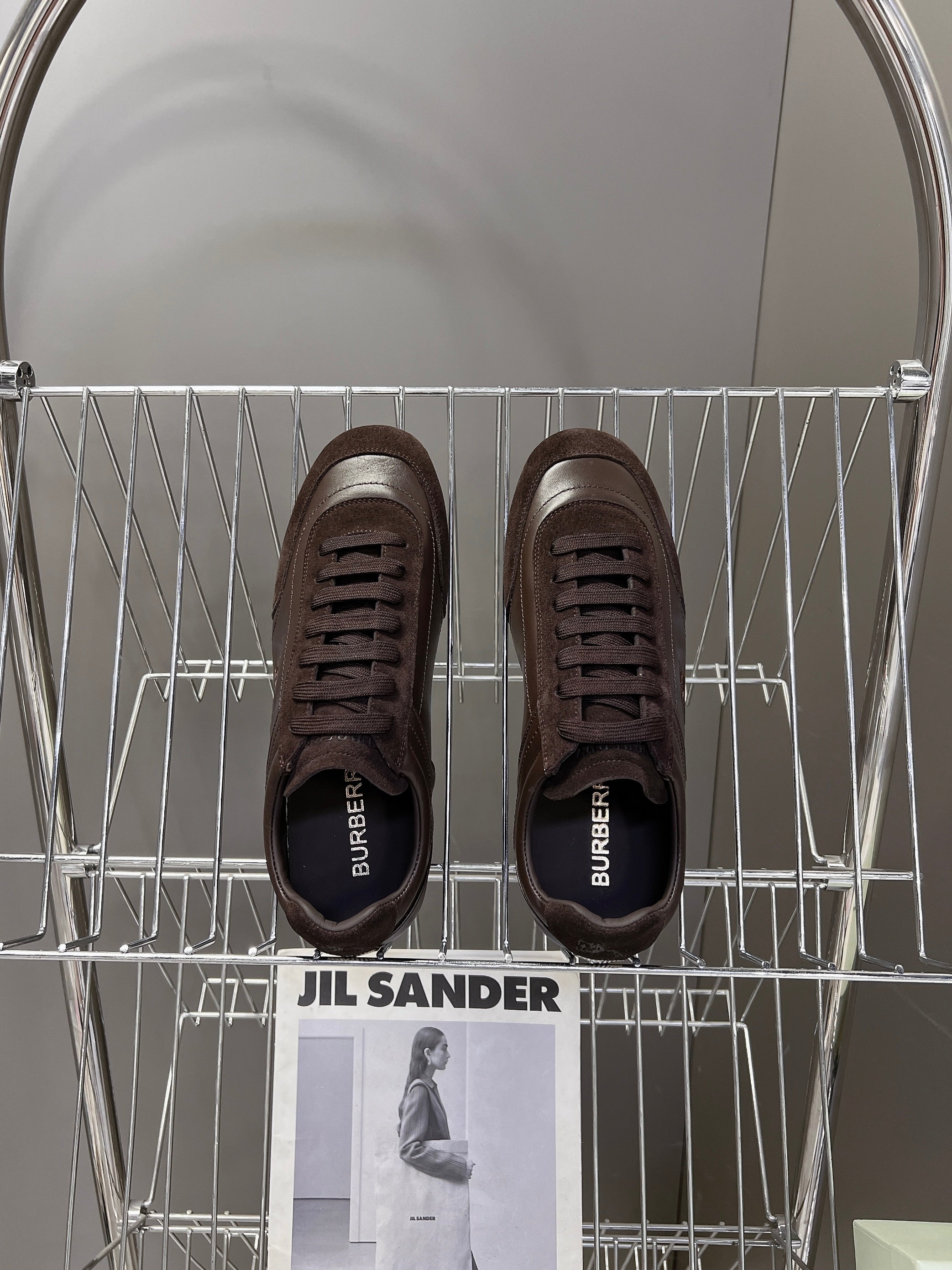BURBERRY 26S LOW TOP SNEAKERS IN DARK BROWN CALFSKIN AND SUEDE