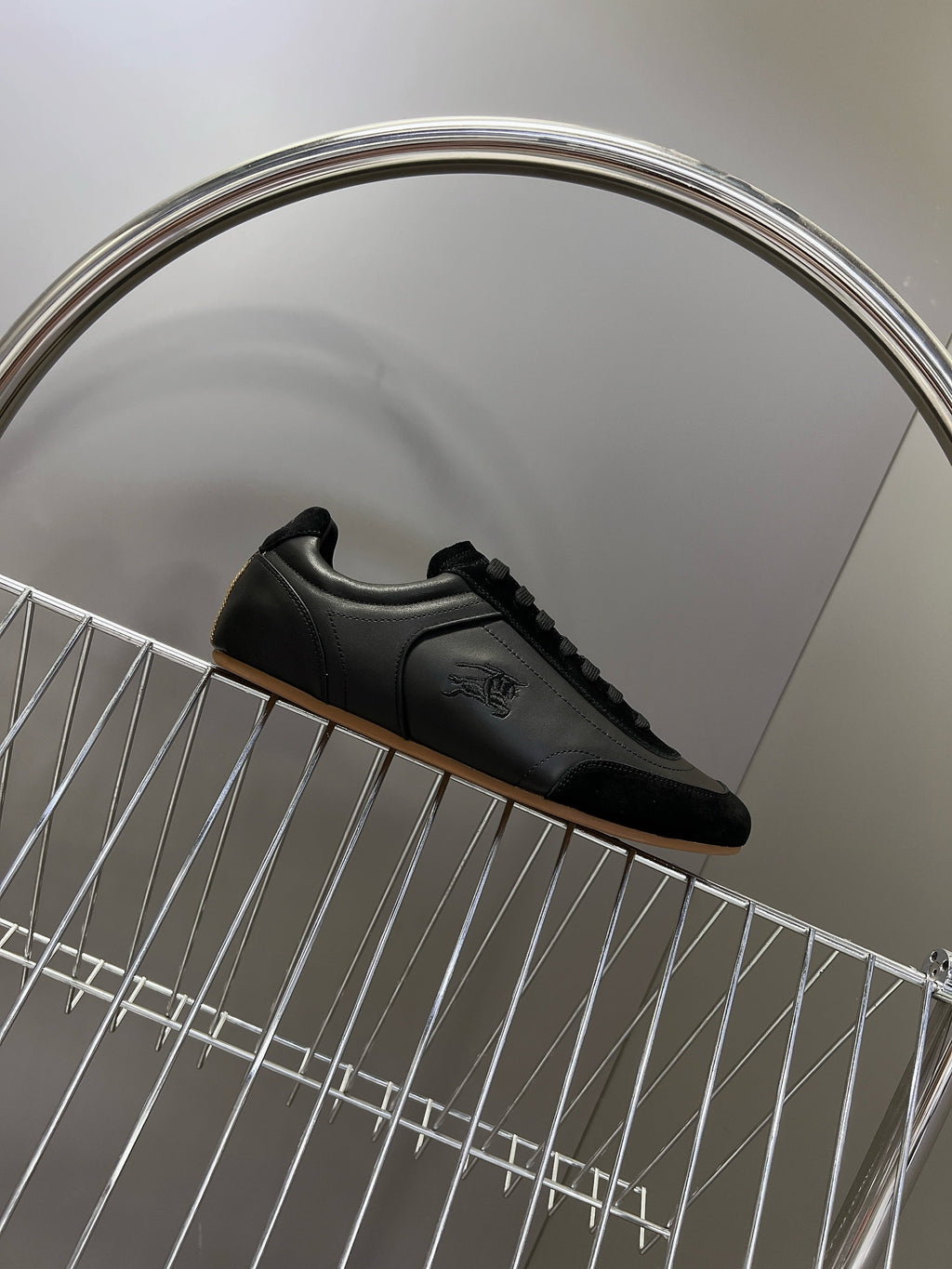 BURBERRY 26S LOW TOP SNEAKERS IN BLACK CALFSKIN AND SUEDE