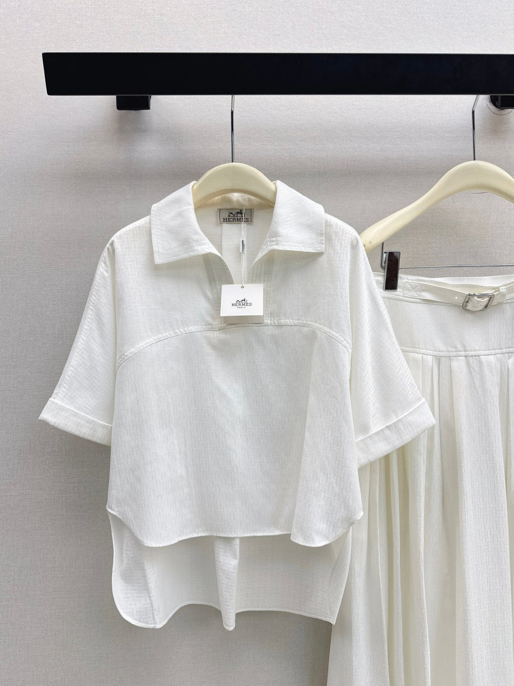 HERMES 26S SHIRT AND SKIRT SET 524