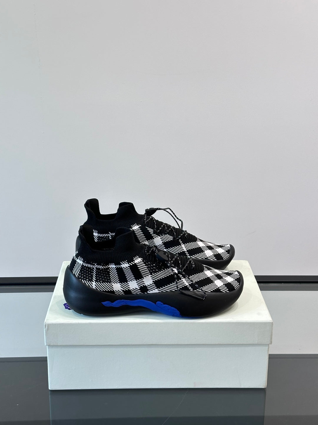 BURBERRY 26S CHECK KNIT SOCK SNEAKERS IN BLACK AND WHITE FABRIC