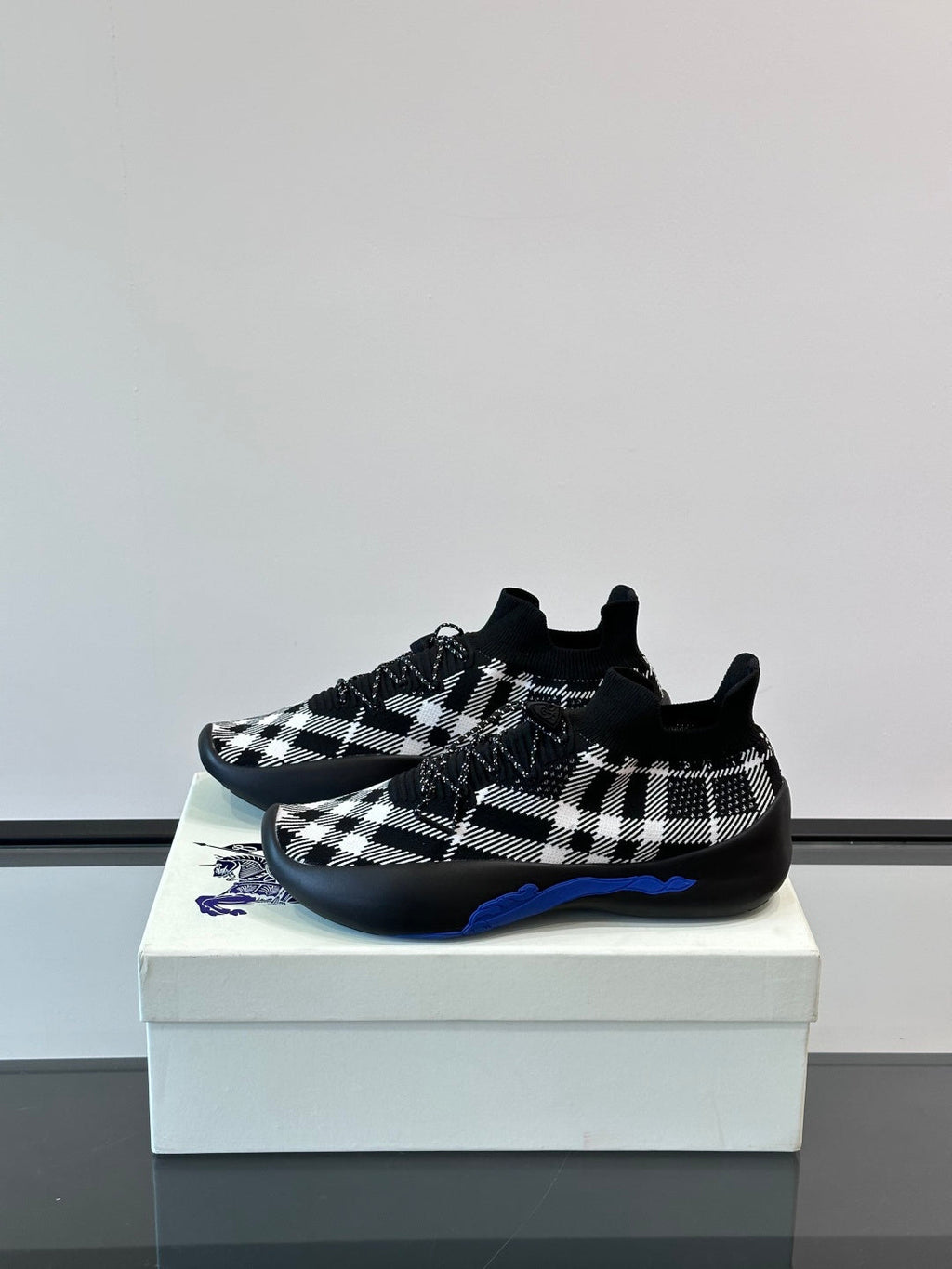 BURBERRY 26S CHECK KNIT SOCK SNEAKERS IN BLACK AND WHITE FABRIC