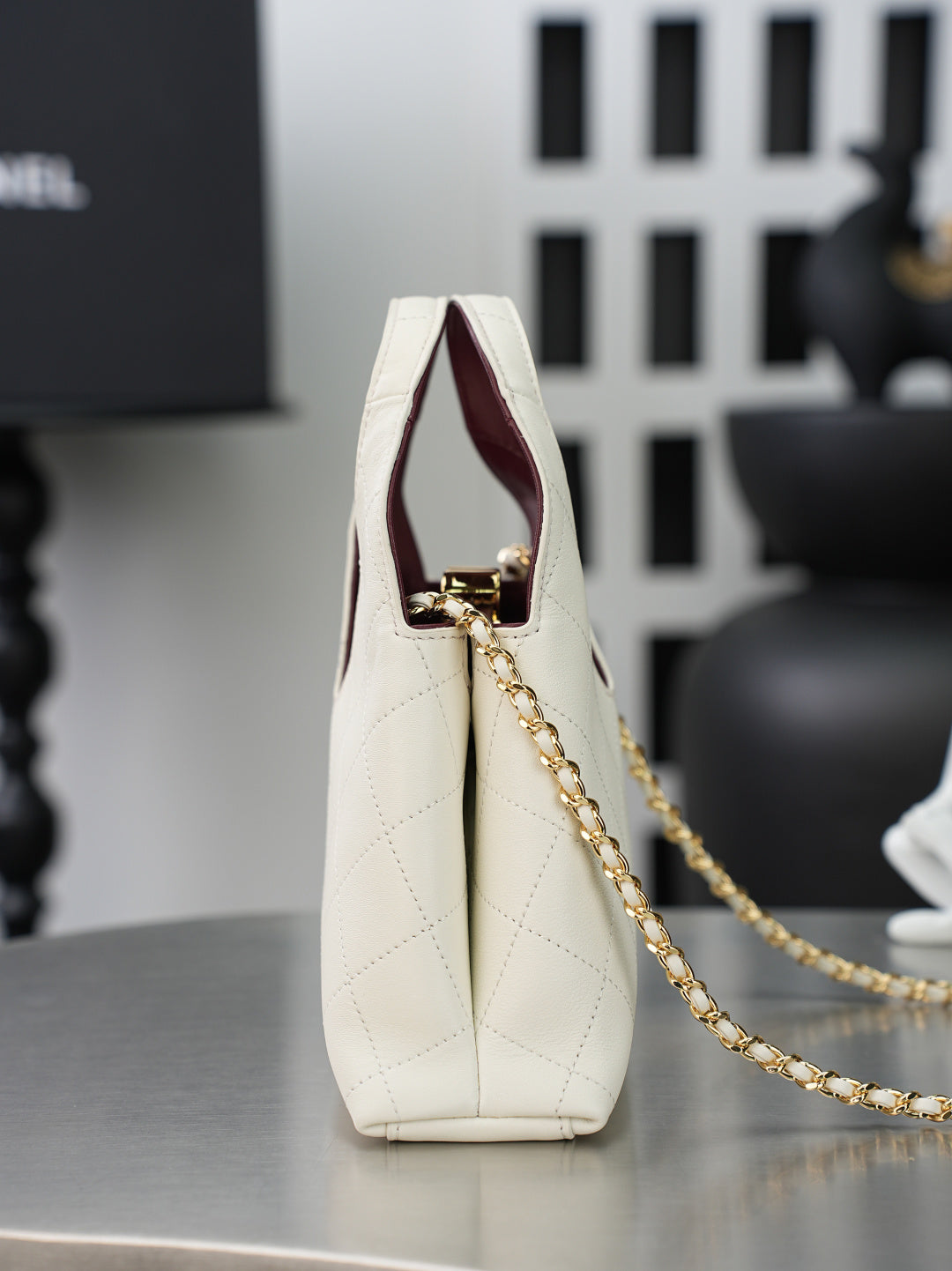 CHANEL 26S SHOPPING BAG MEDIUM 23 IN IVORY WHITE LAMBSKIN GOLD HARDWARE