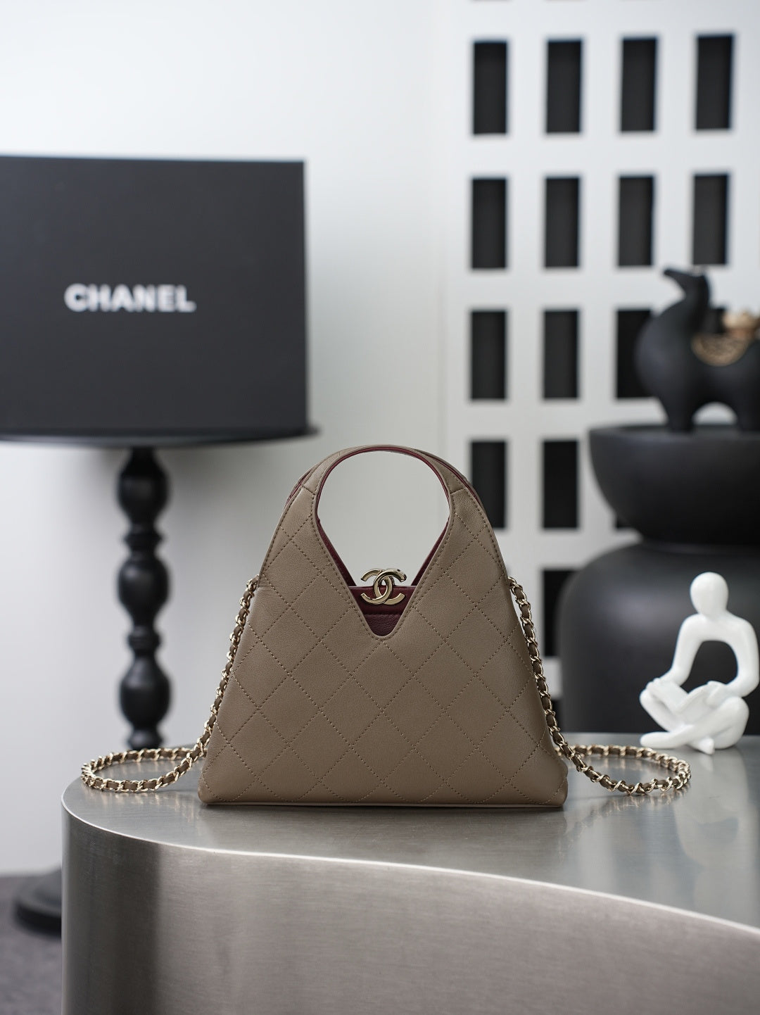CHANEL 26S SHOPPING BAG MEDIUM 23 IN BROWN LAMBSKIN GOLD HARDWARE