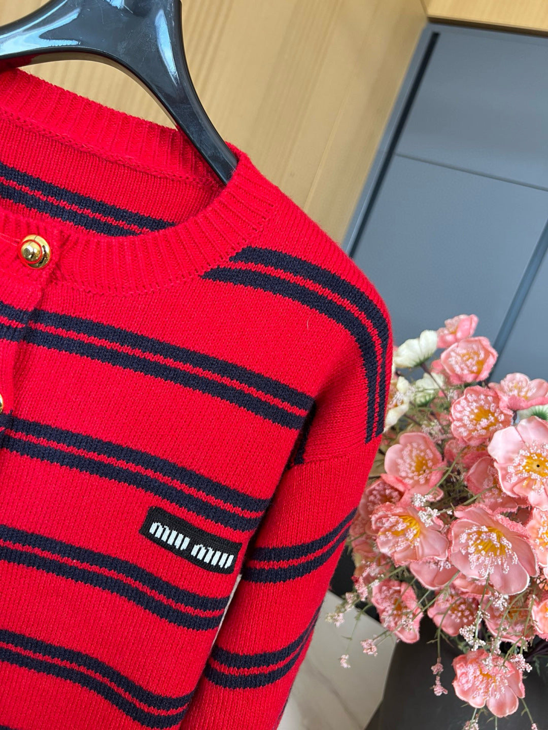 MIUMIU CARDIGAN STYLE 181