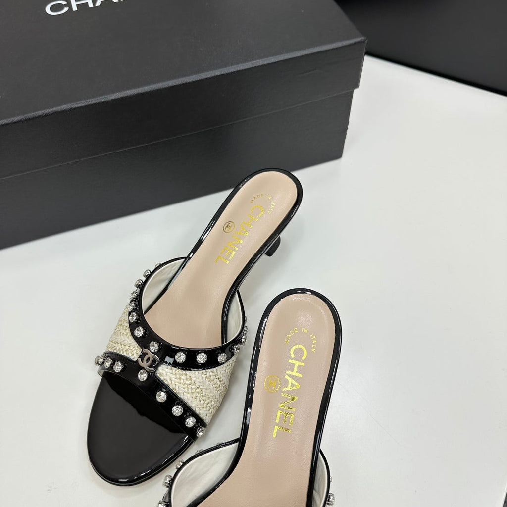 CC HIGH HEEL 25S 50 MM IN WHITE AND LIGHT BEIGE RAFFIA WITH CRYSTALS