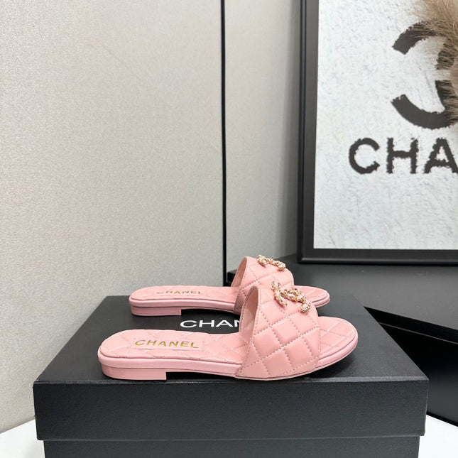 CHANEL 26S SLIDE SANDALS IN PINK QUILTED LEATHER