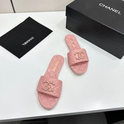 CHANEL 26S SLIDE SANDALS IN PINK QUILTED LEATHER