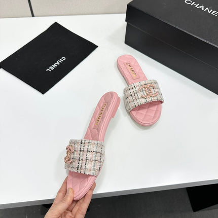 CHANEL 26S SANDALS IN PINK LAMBSKIN AND WHITE TWEED