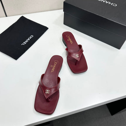 CHANEL 26S THONG SANDALS IN BURGUNDY LAMBSKIN