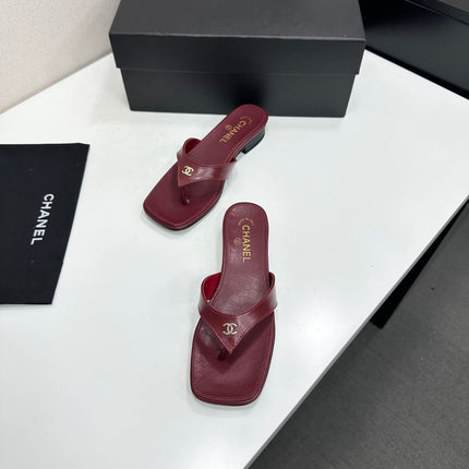CHANEL 26S THONG SANDALS IN BURGUNDY LAMBSKIN