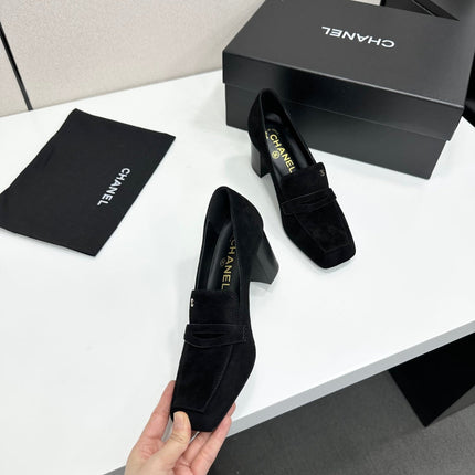 CHANEL 26S LOAFER PUMPS IN BLACK SUEDE