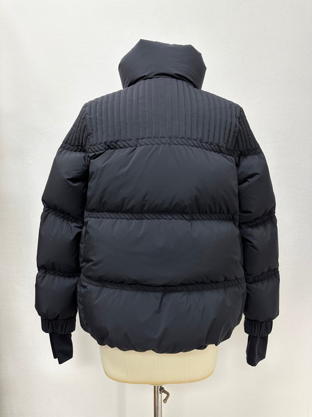 MONCLER 25S DOWN JACKET 400