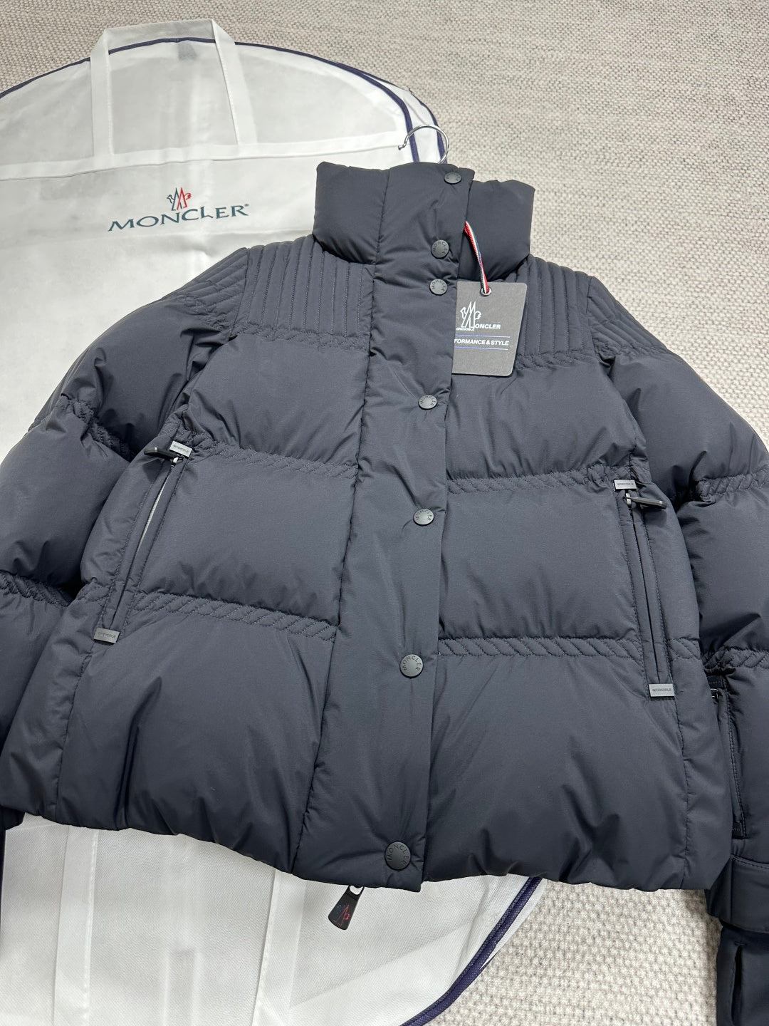 MONCLER 25S DOWN JACKET 400