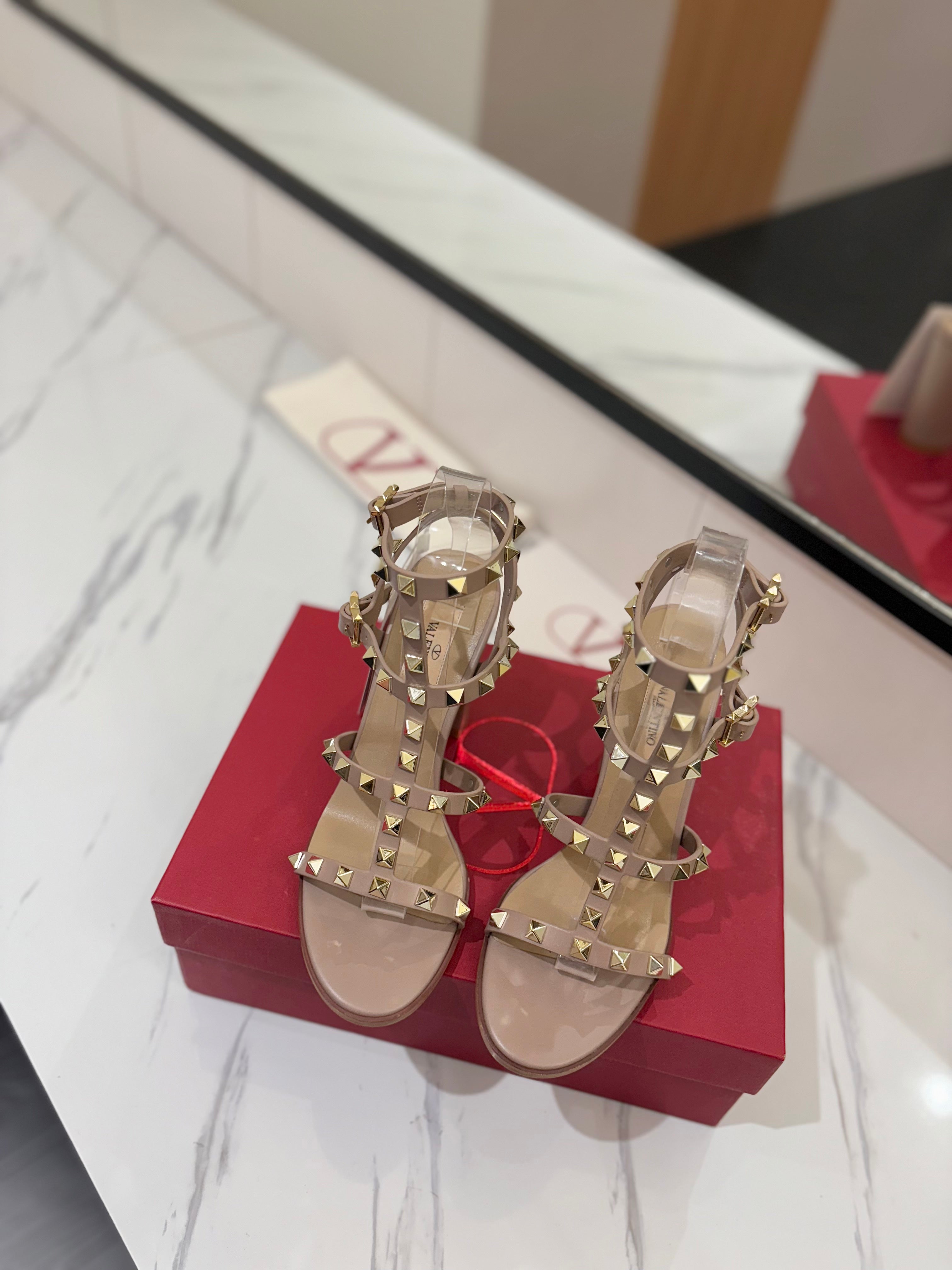 VALENTINO 26S STUDDED HIGH HEEL SANDALS 90 MM IN NUDE CALFSKIN