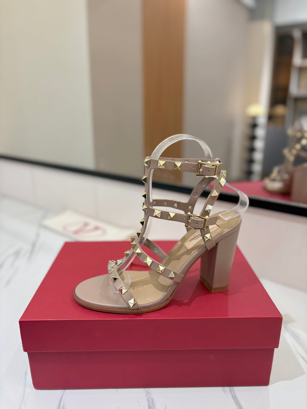 VALENTINO 26S STUDDED HIGH HEEL SANDALS 90 MM IN NUDE CALFSKIN