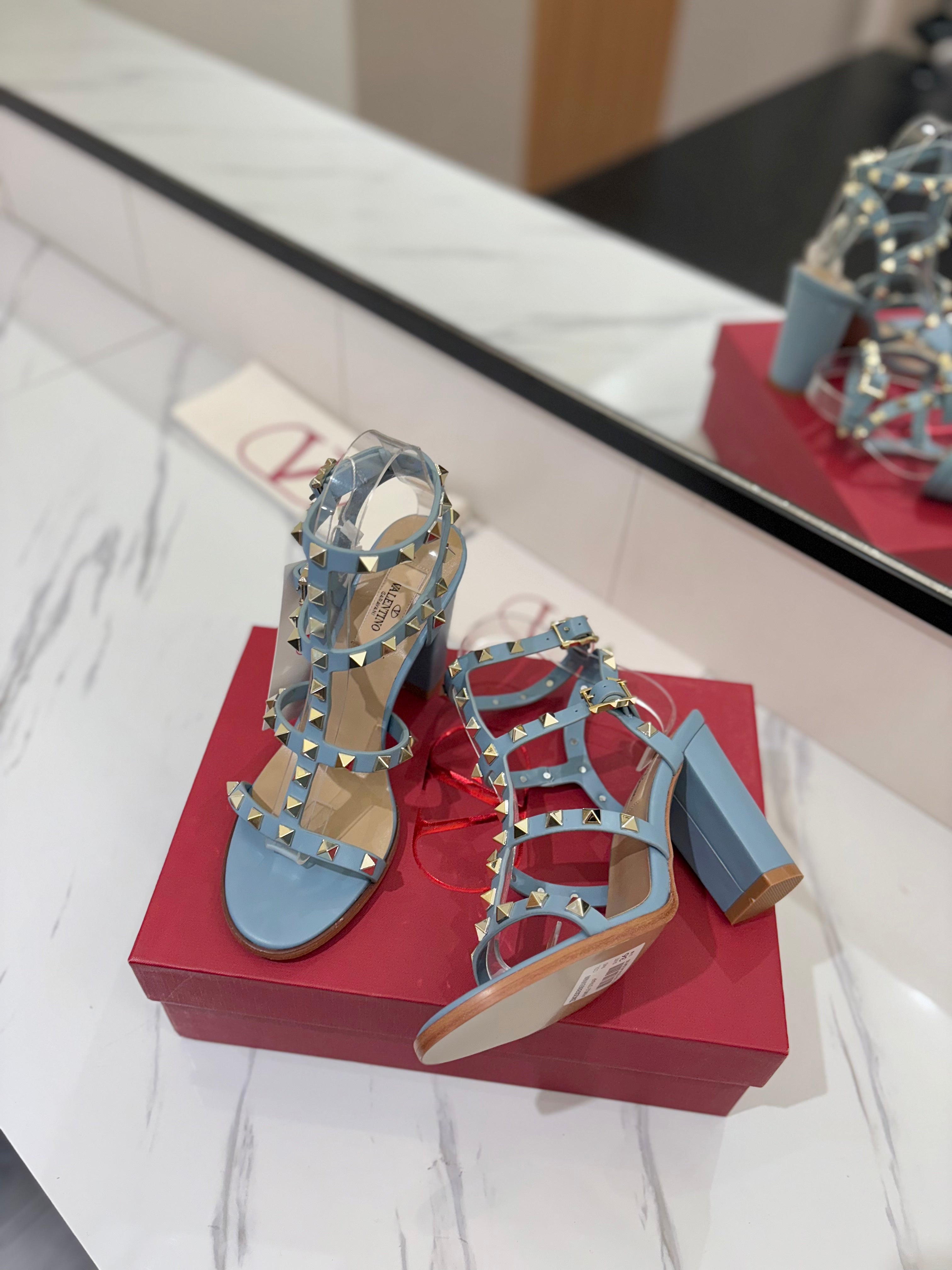 VALENTINO 26S STUDDED HIGH HEEL SANDALS 90 MM IN SKY BLUE CALFSKIN
