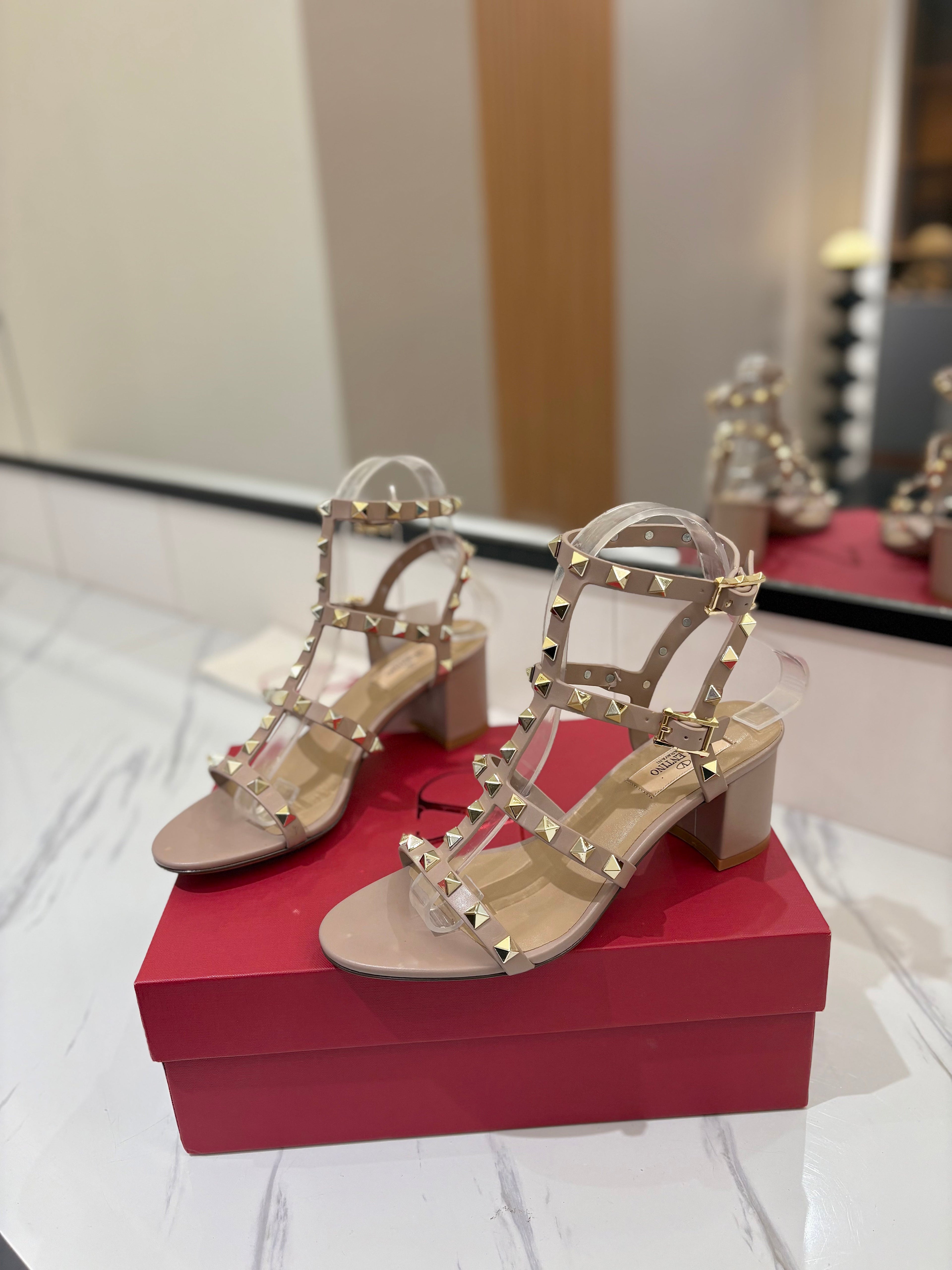 VALENTINO 26S STUDDED HIGH HEEL SANDALS 65 MM IN NUDE CALFSKIN