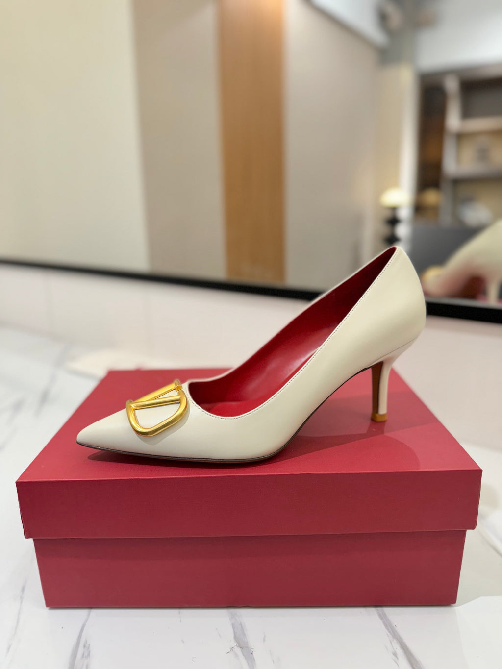 VALENTINO 26S HIGH HEELS 75 MM IN CREAM WHITE SMOOTH CALFSKIN WITH GOLD HARDWARE