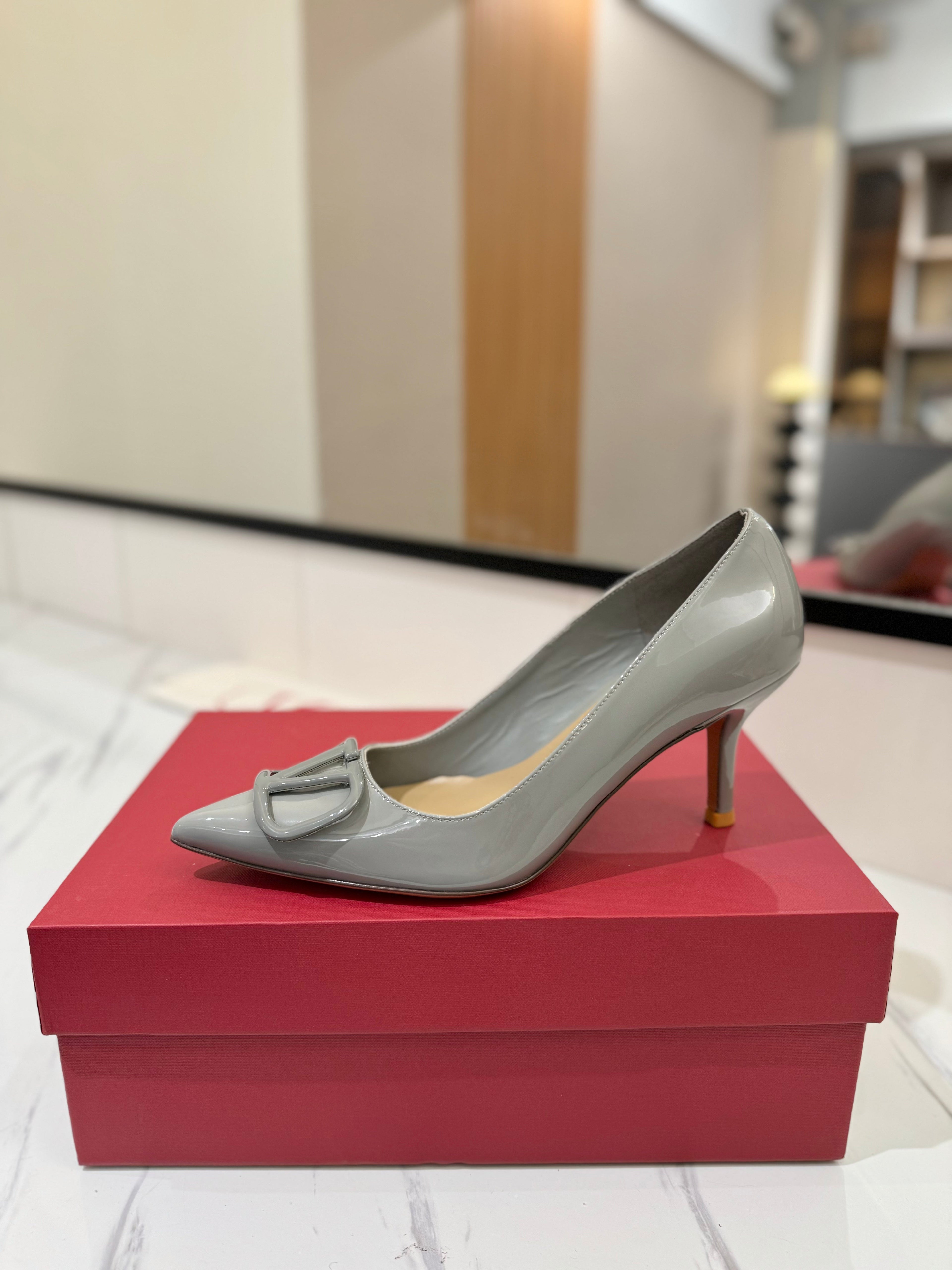 VALENTINO 26S HIGH HEELS 75 MM IN GREY PATENT CALFSKIN