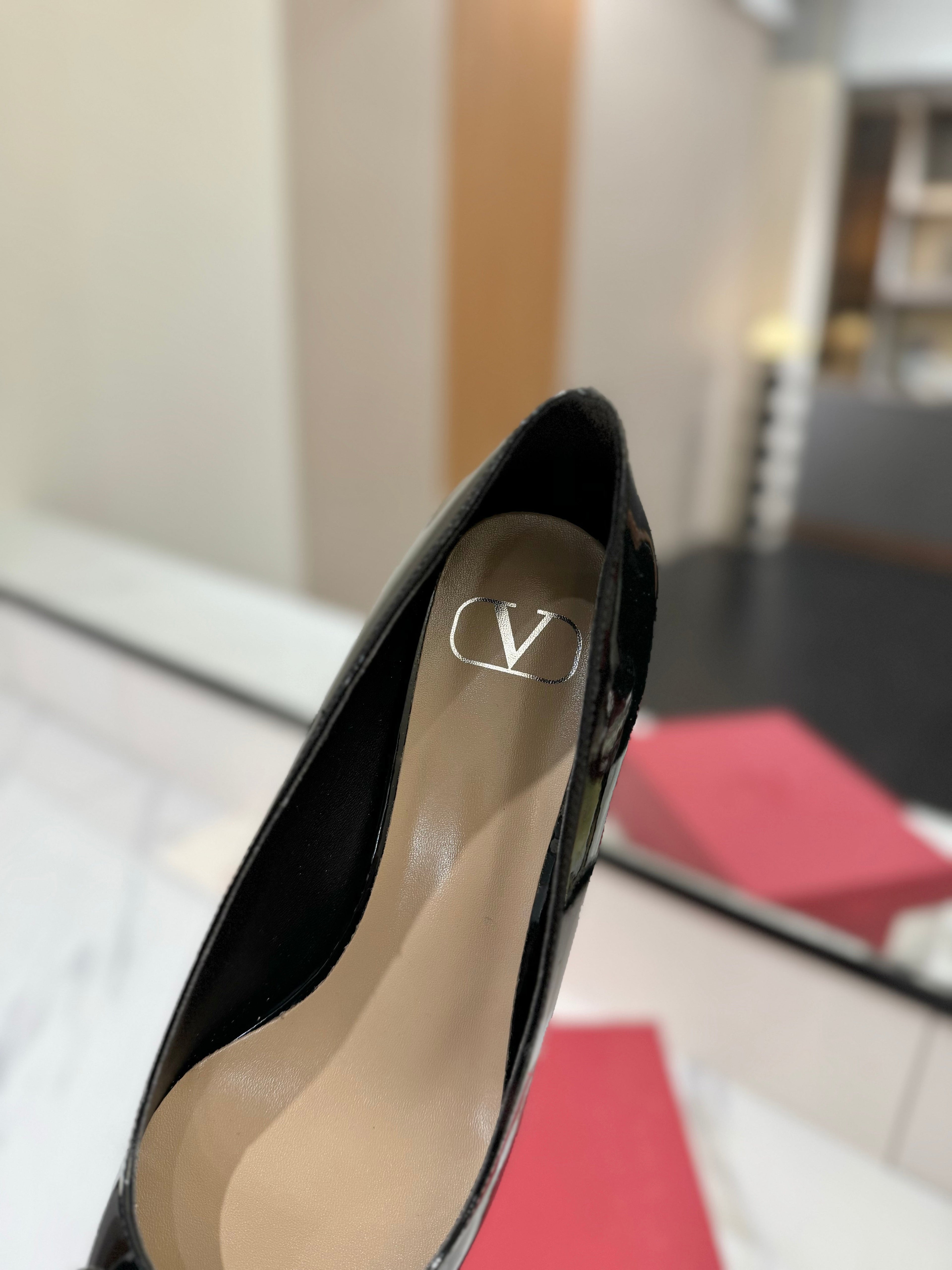 VALENTINO 26S HIGH HEELS 45 MM IN BLACK PATENT CALFSKIN