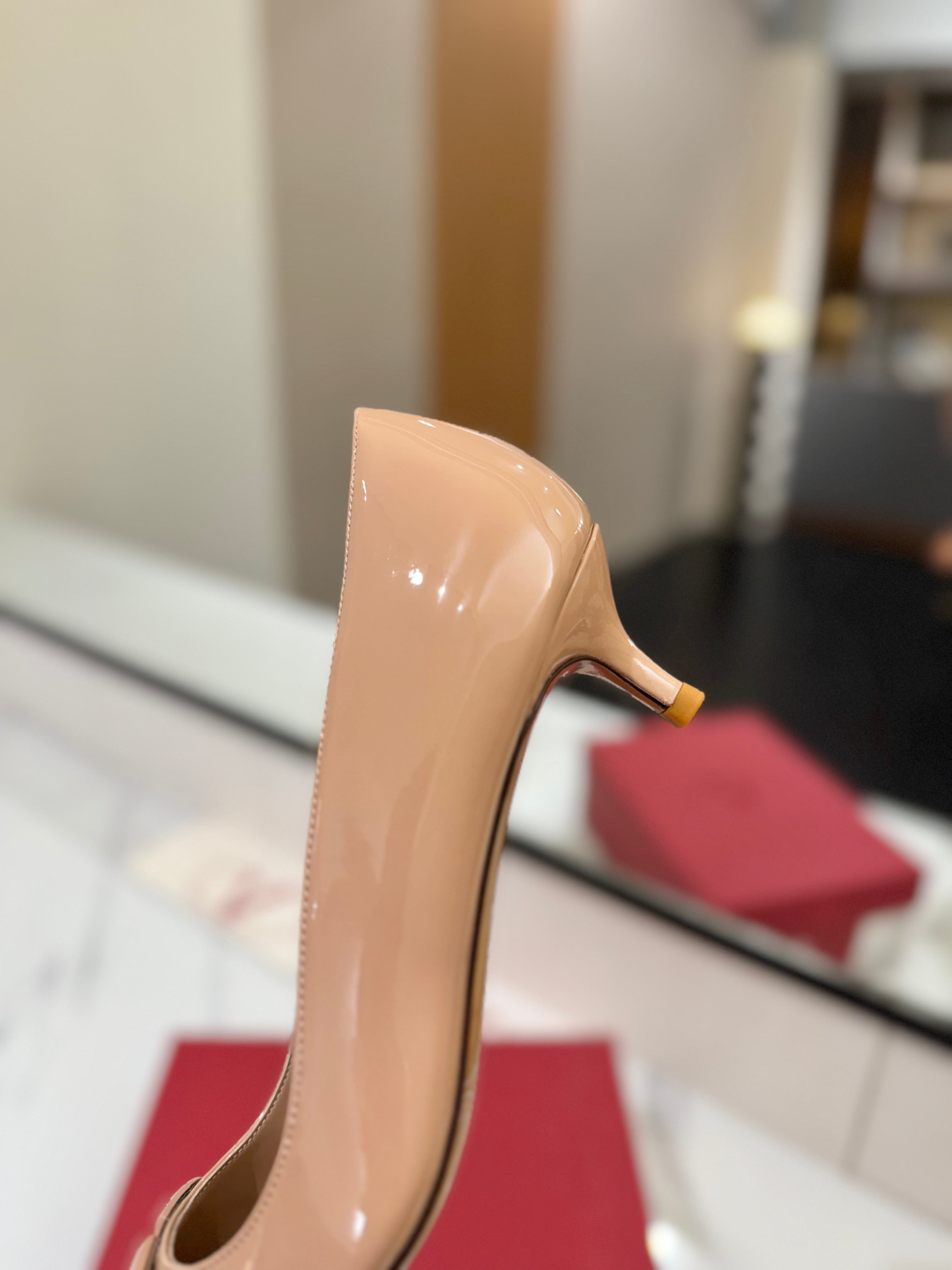 VALENTINO 26S HIGH HEELS 45 MM IN NUDE PATENT CALFSKIN