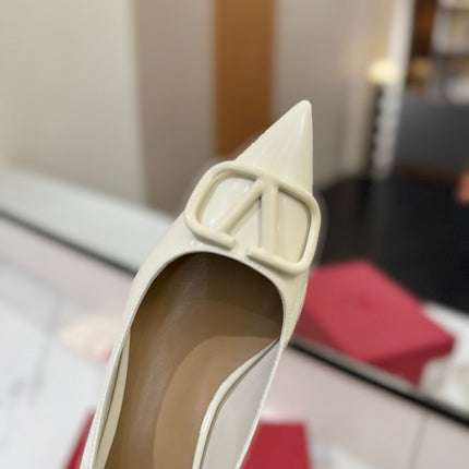 VALENTINO 26S BALLET FLATS IN WHITE PATENT CALFSKIN