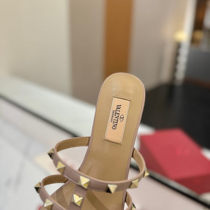VALENTINO 26S SANDALS IN NUDE CALFSKIN WITH GOLD STUDS
