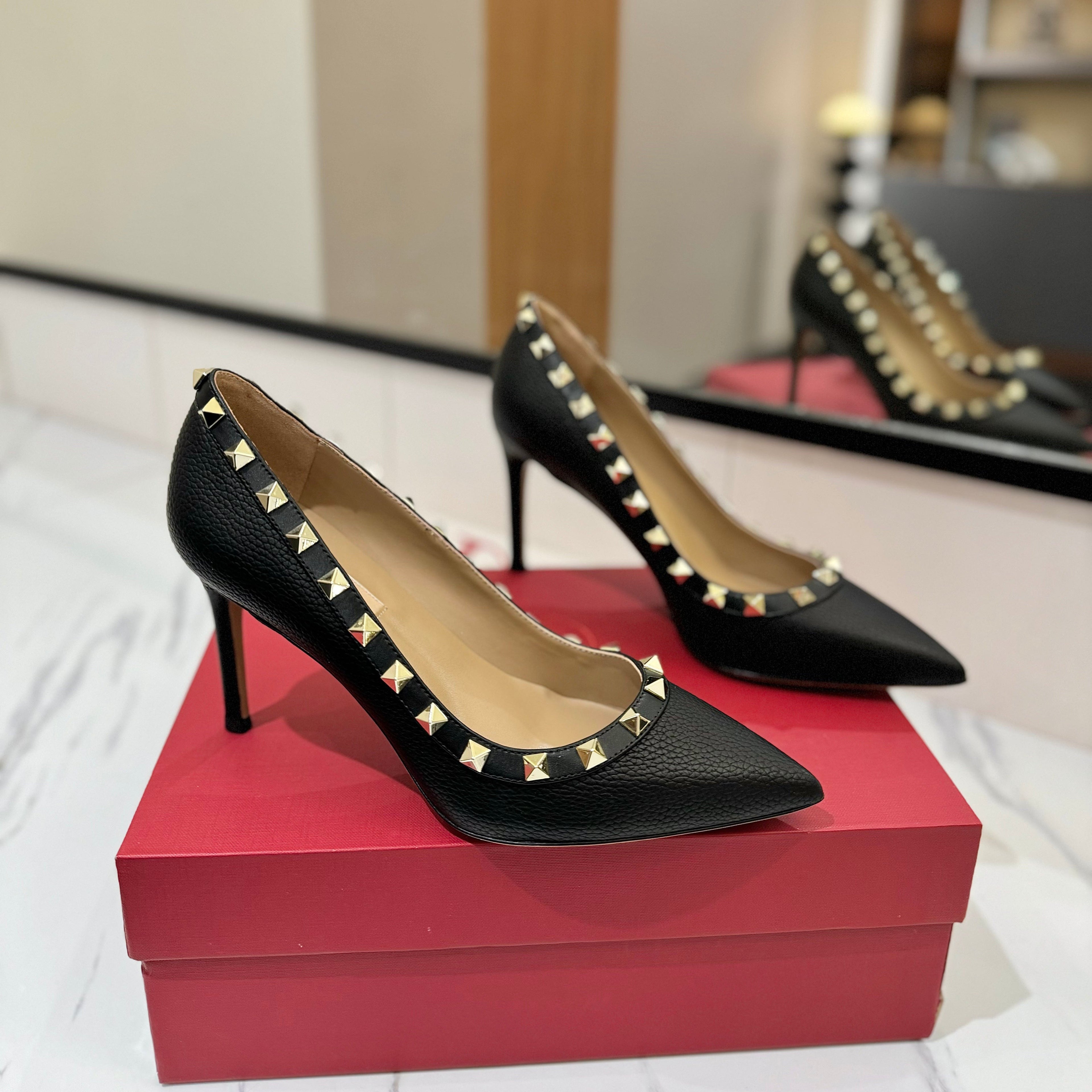 VALENTINO 26S STUDDED HIGH HEELS 90 MM IN BLACK CALFSKIN