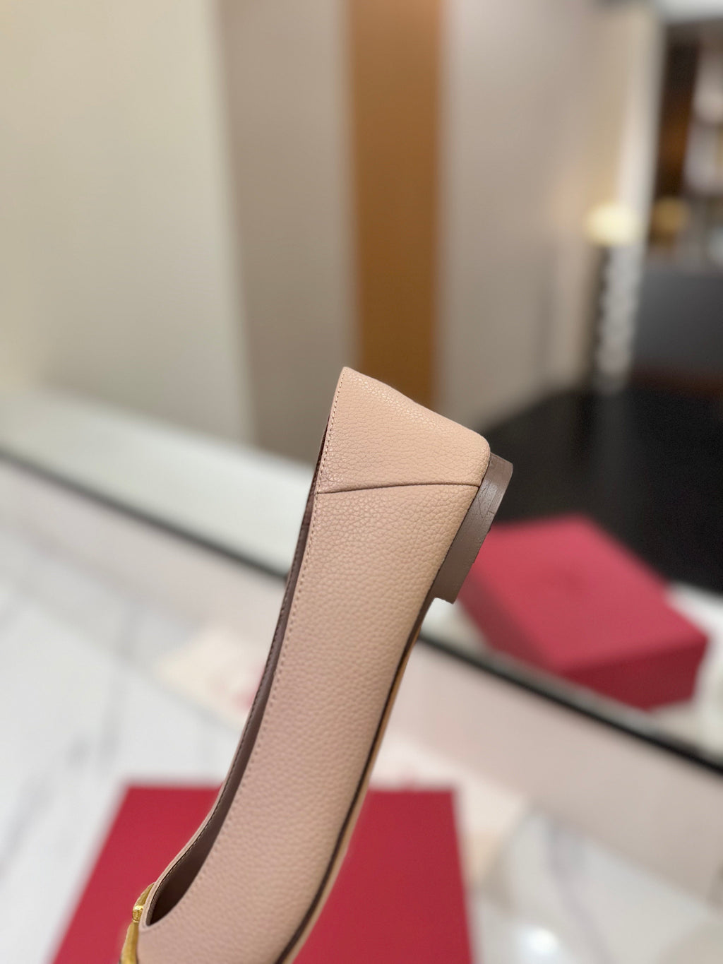 VALENTINO 26S BALLET FLATS IN NUDE GRAINED CALFSKIN WITH GOLD HARDWARE