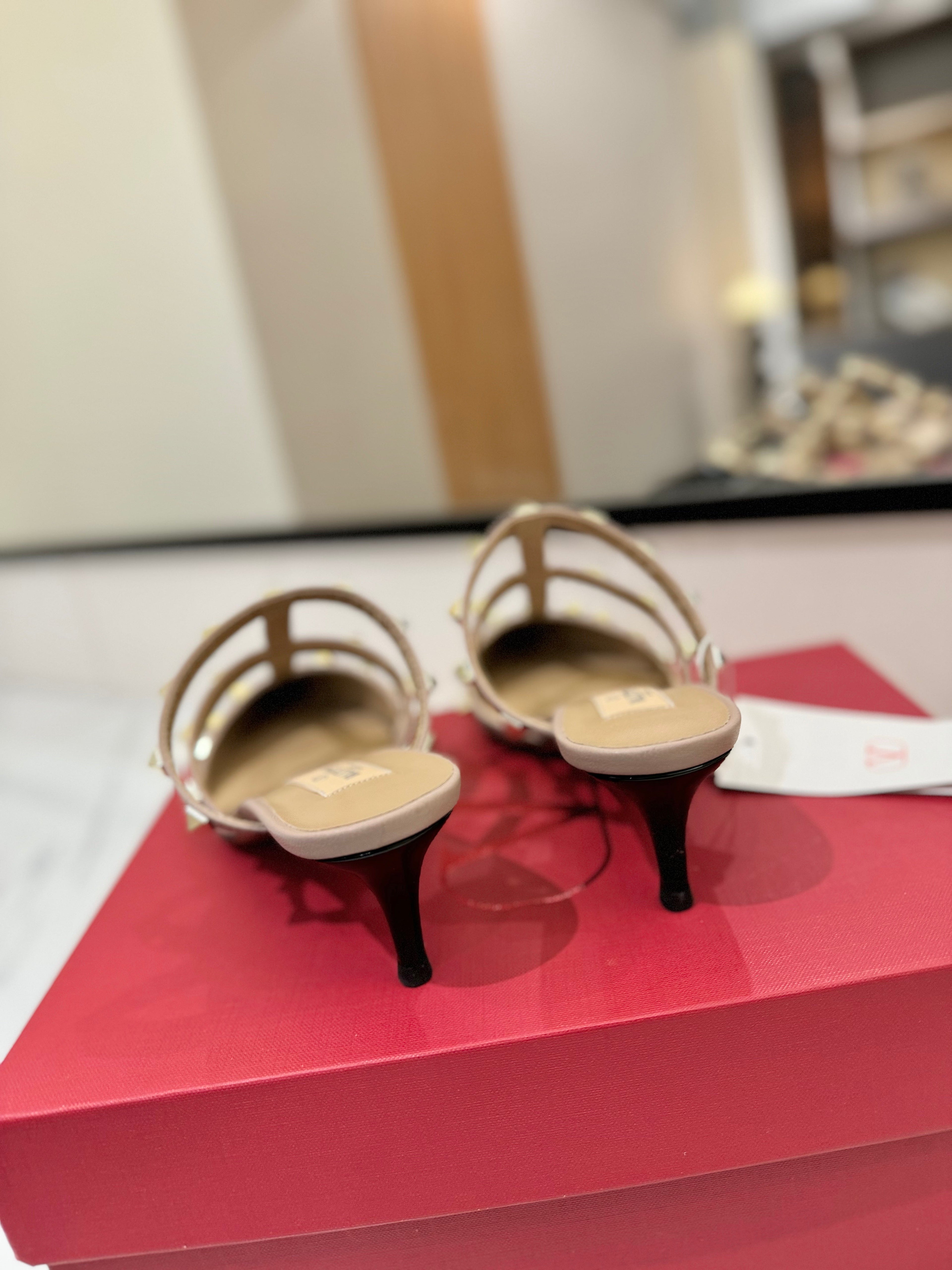 VALENTINO 26S STUDDED HEELED MULES 50 MM IN BLACK PATENT CALFSKIN