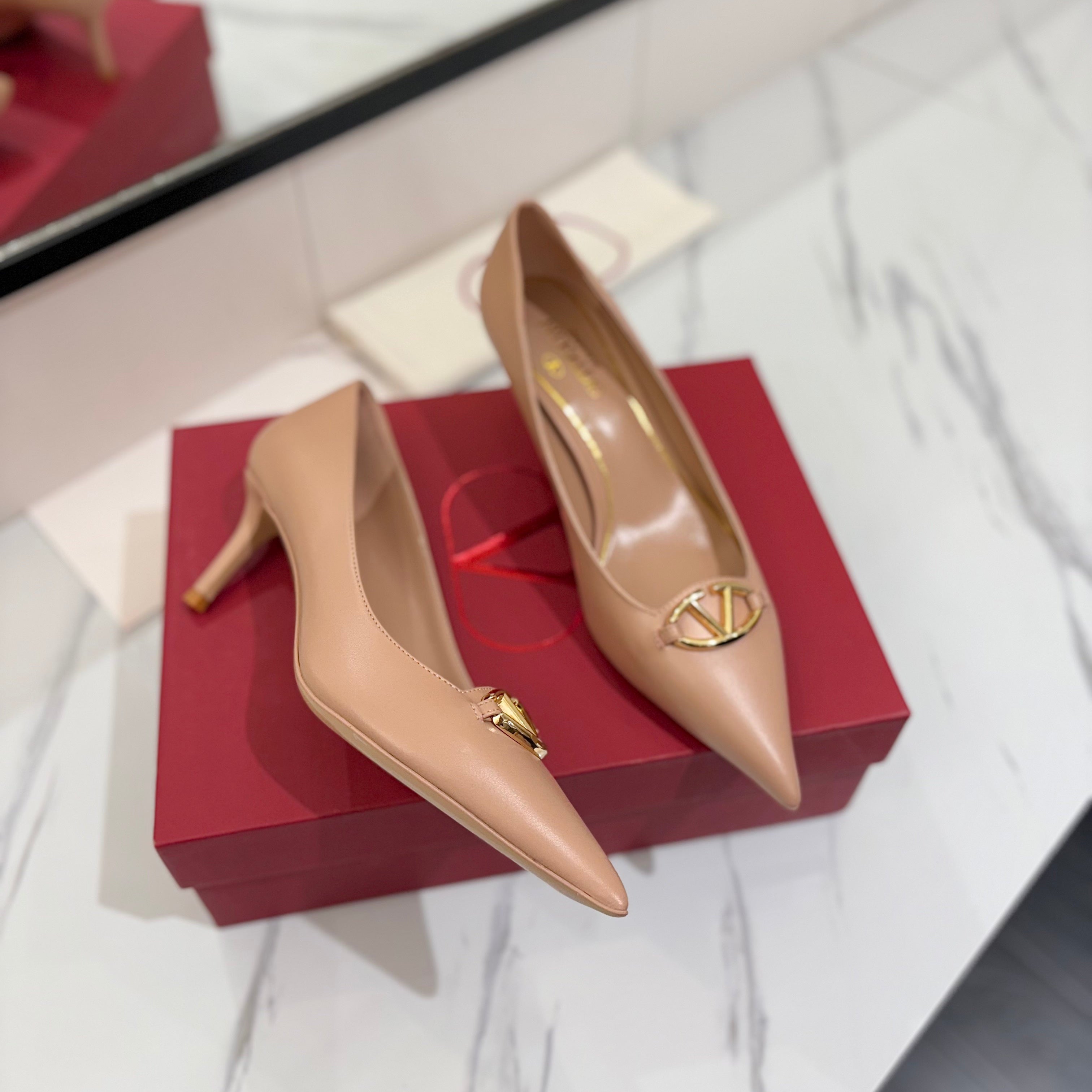 VALENTINO 26S POINTED-TOE PUMPS 65 MM IN NUDE SMOOTH CALFSKIN