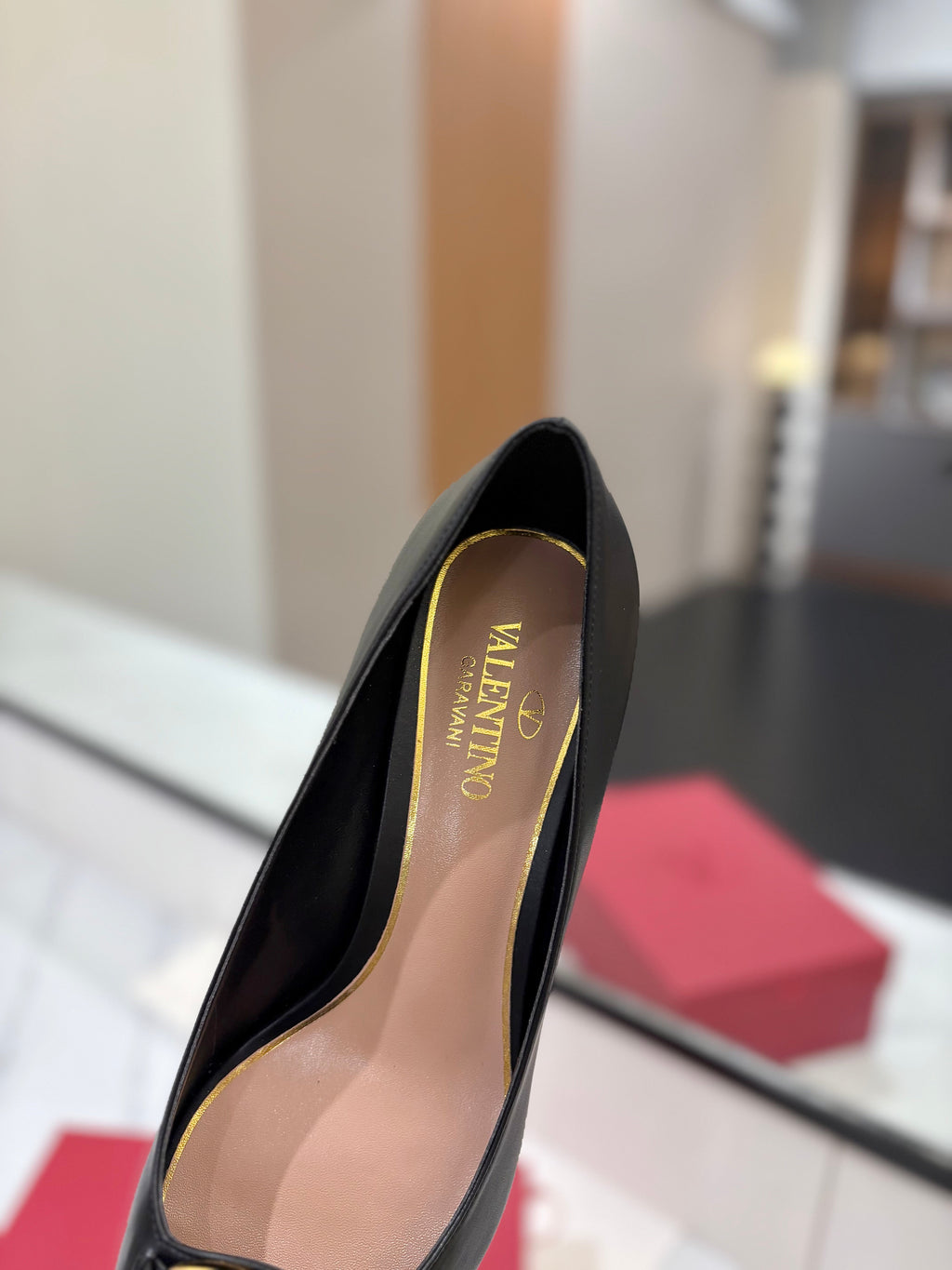 VALENTINO 26S POINTED-TOE PUMPS 65 MM IN BLACK SMOOTH CALFSKIN