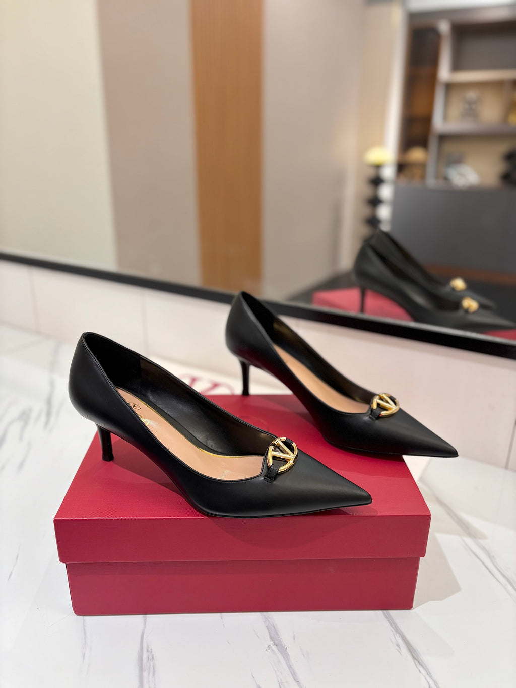VALENTINO 26S POINTED-TOE PUMPS 65 MM IN BLACK SMOOTH CALFSKIN