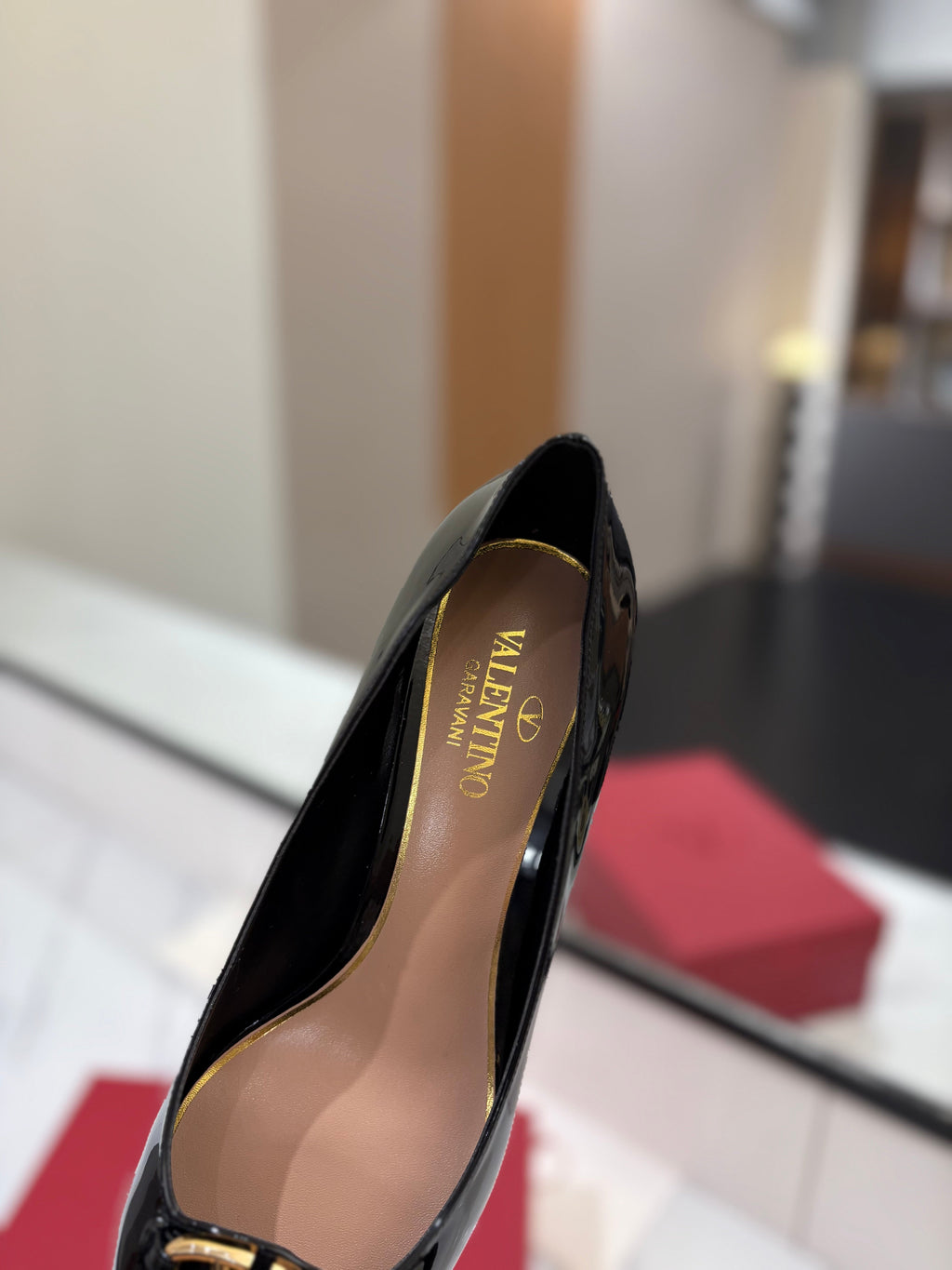 VALENTINO 26S POINTED-TOE PUMPS 65 MM IN BLACK PATENT CALFSKIN