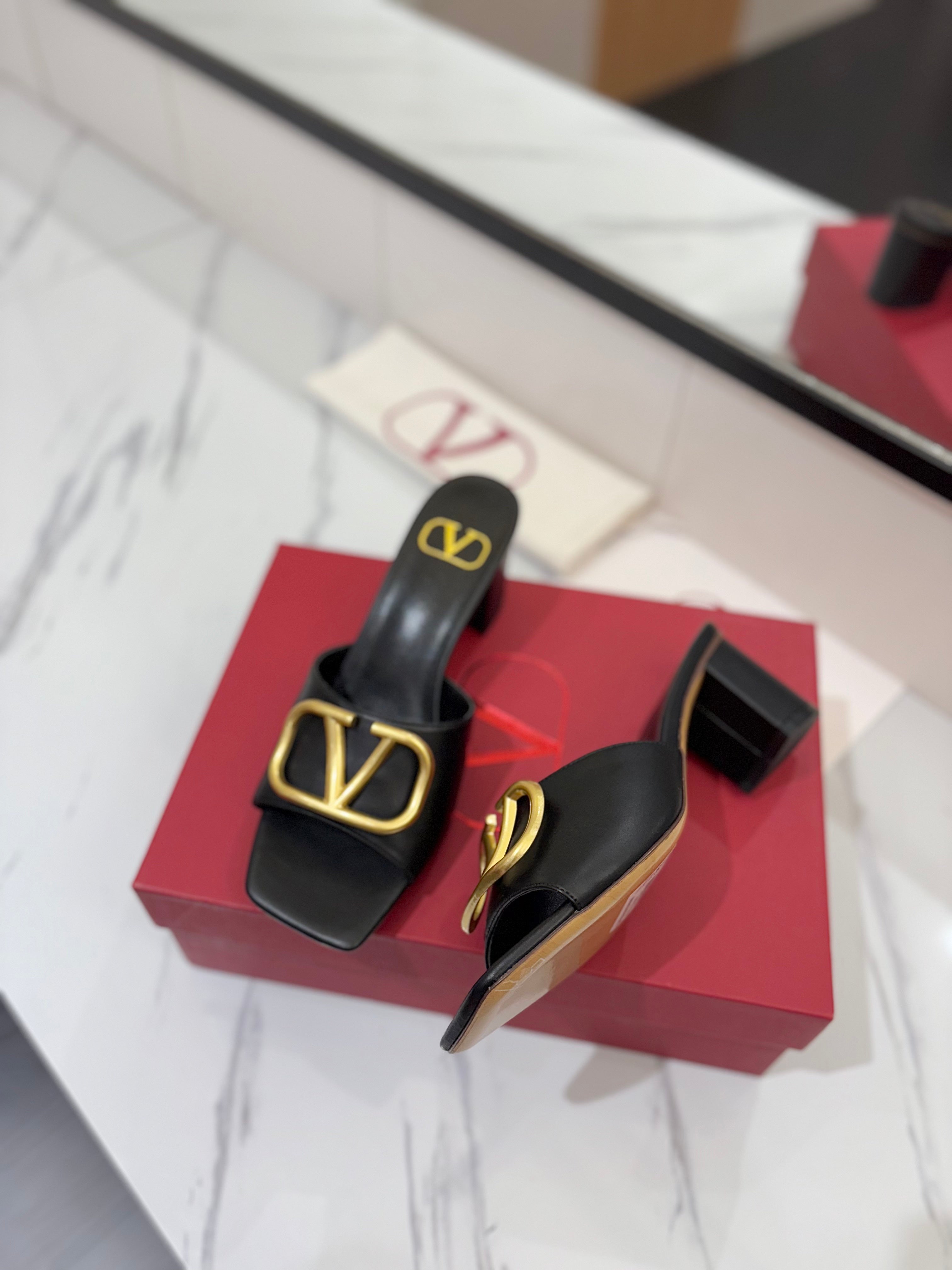 VALENTINO 26S HIGH-HEEL SANDALS 60 MM IN BLACK CALFSKIN WITH GOLD HARDWARE