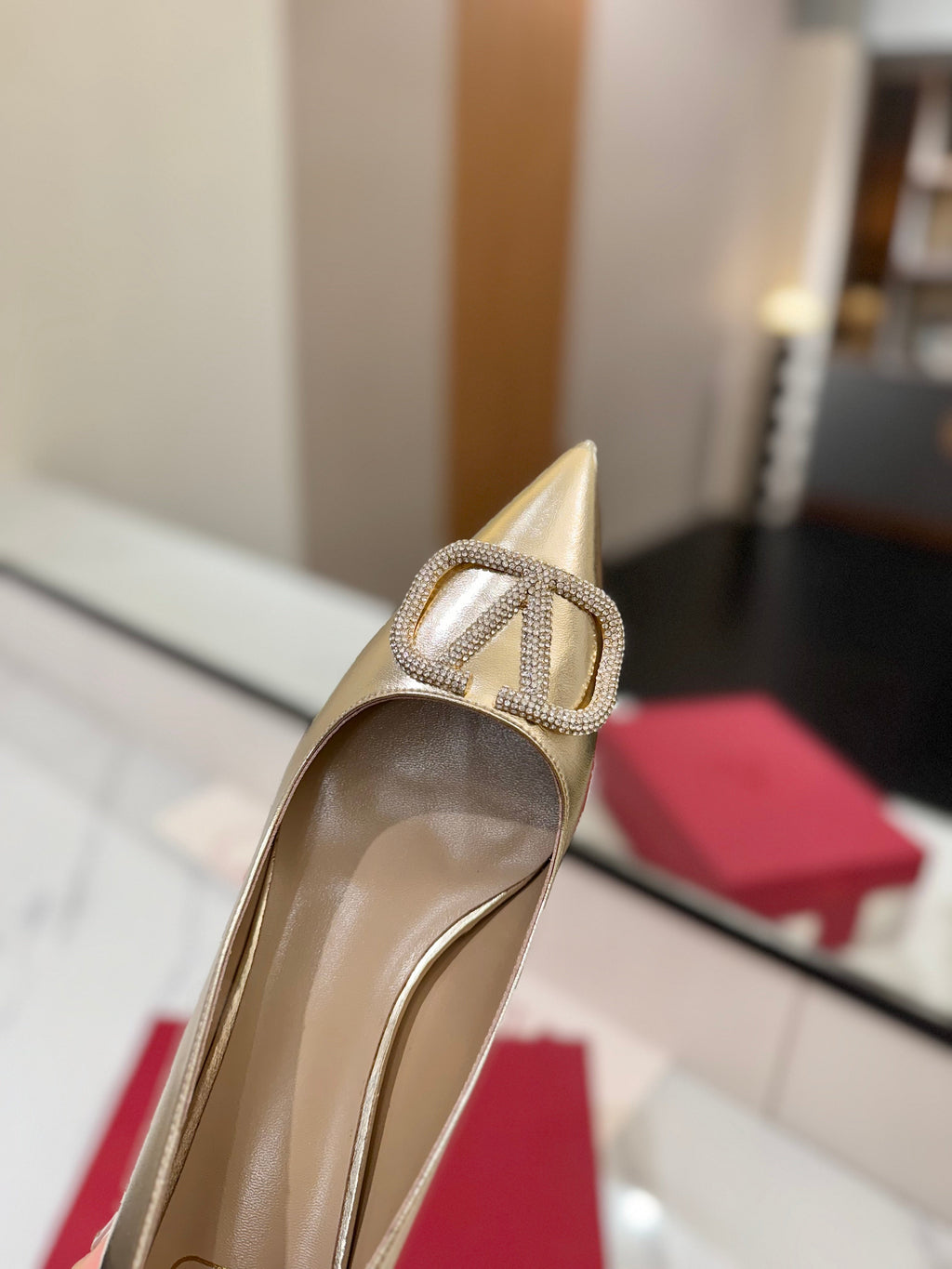 VALENTINO 26S HIGH HEELS 45 MM IN METALLIC GOLD CALFSKIN WITH VLOGO CRYSTAL