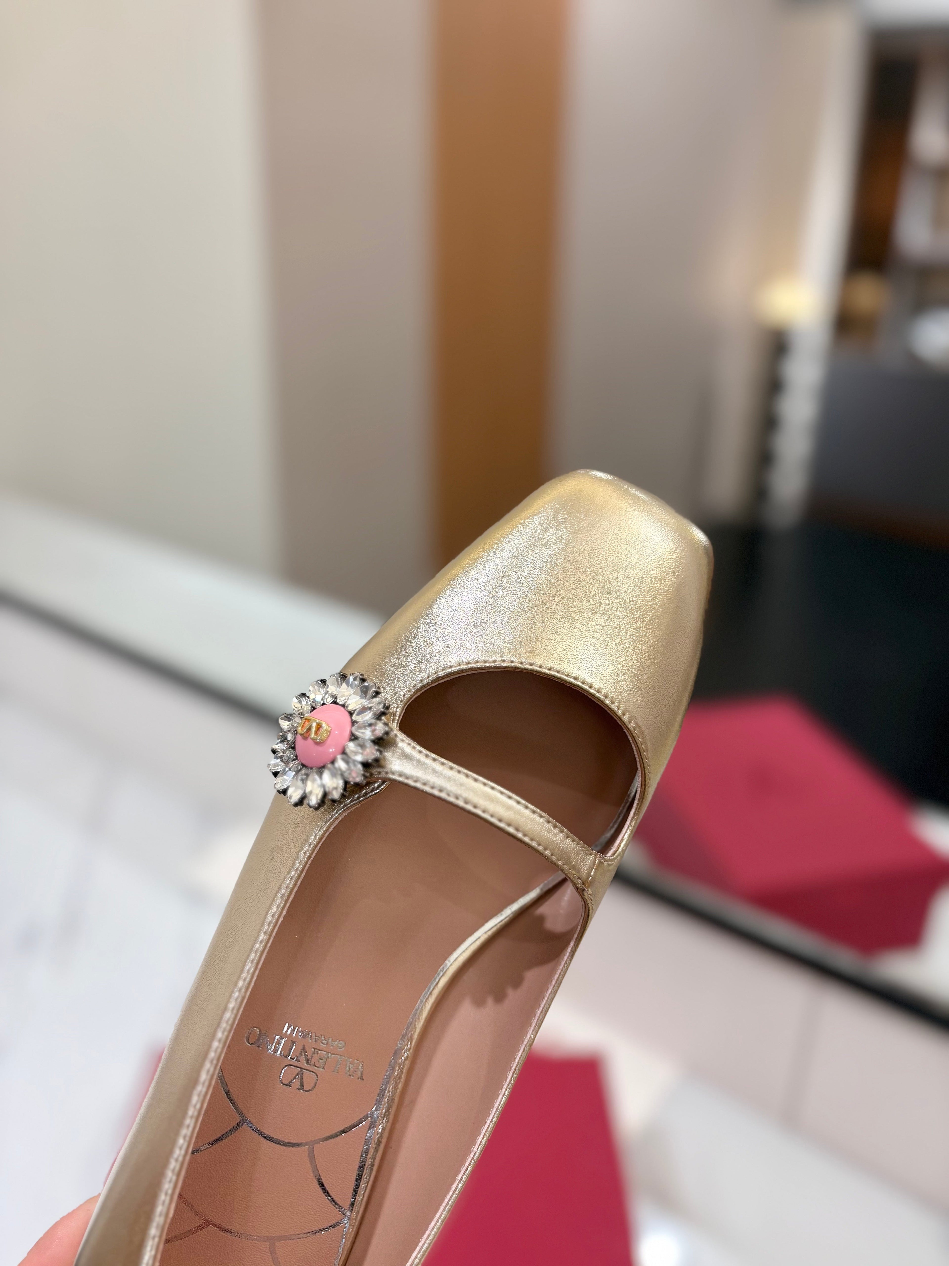 VALENTINO 26S MARY JANE FLATS IN METALLIC GOLD CALFSKIN WITH CRYSTAL FLOWER