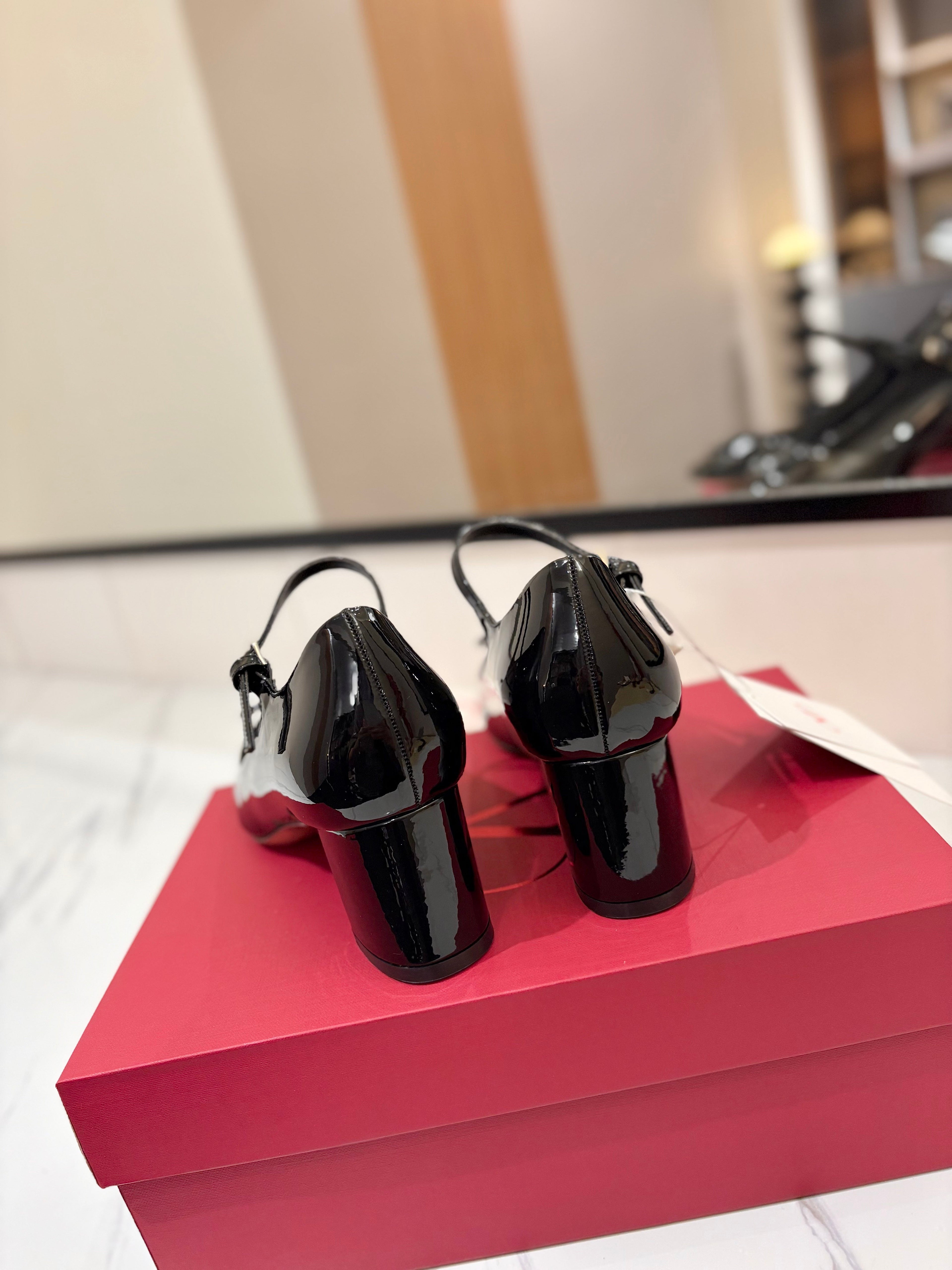 VALENTINO 26S MARY JANE HEELS 60 MM IN BLACK PATENT CALFSKIN