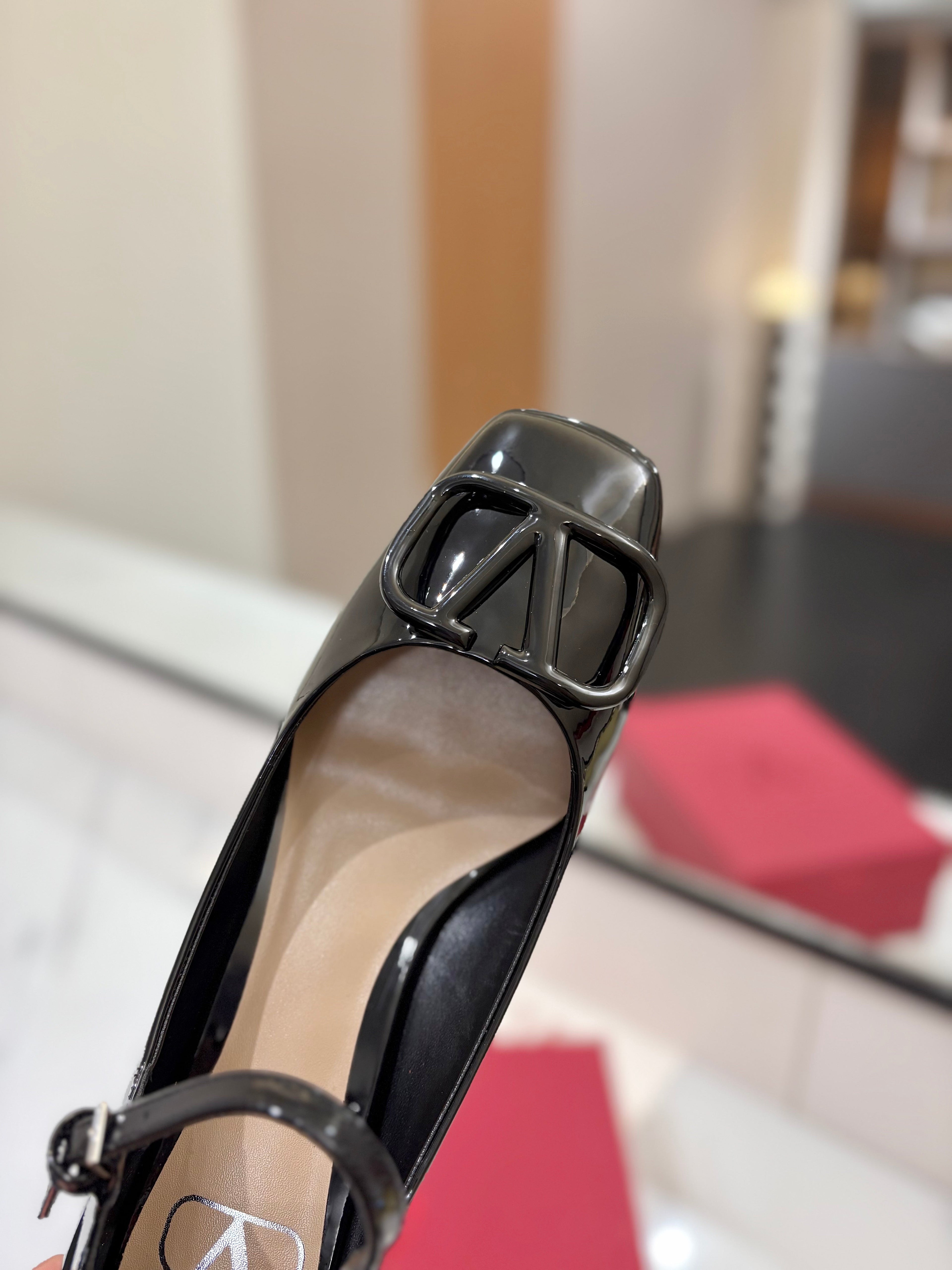 VALENTINO 26S MARY JANE HEELS 60 MM IN BLACK PATENT CALFSKIN