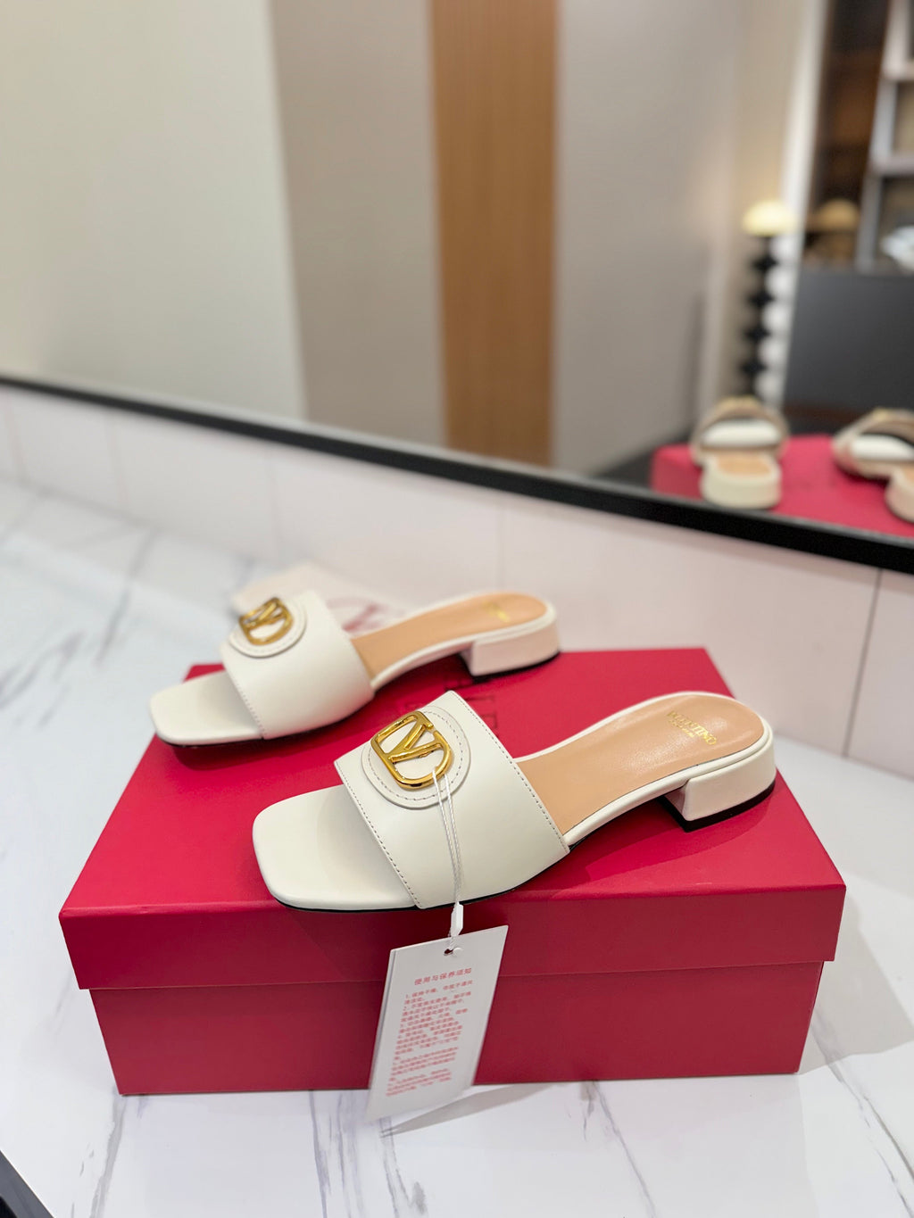 VALENTINO 26S SANDALS IN WHITE SMOOTH CALFSKIN WITH GOLD HARDWARE