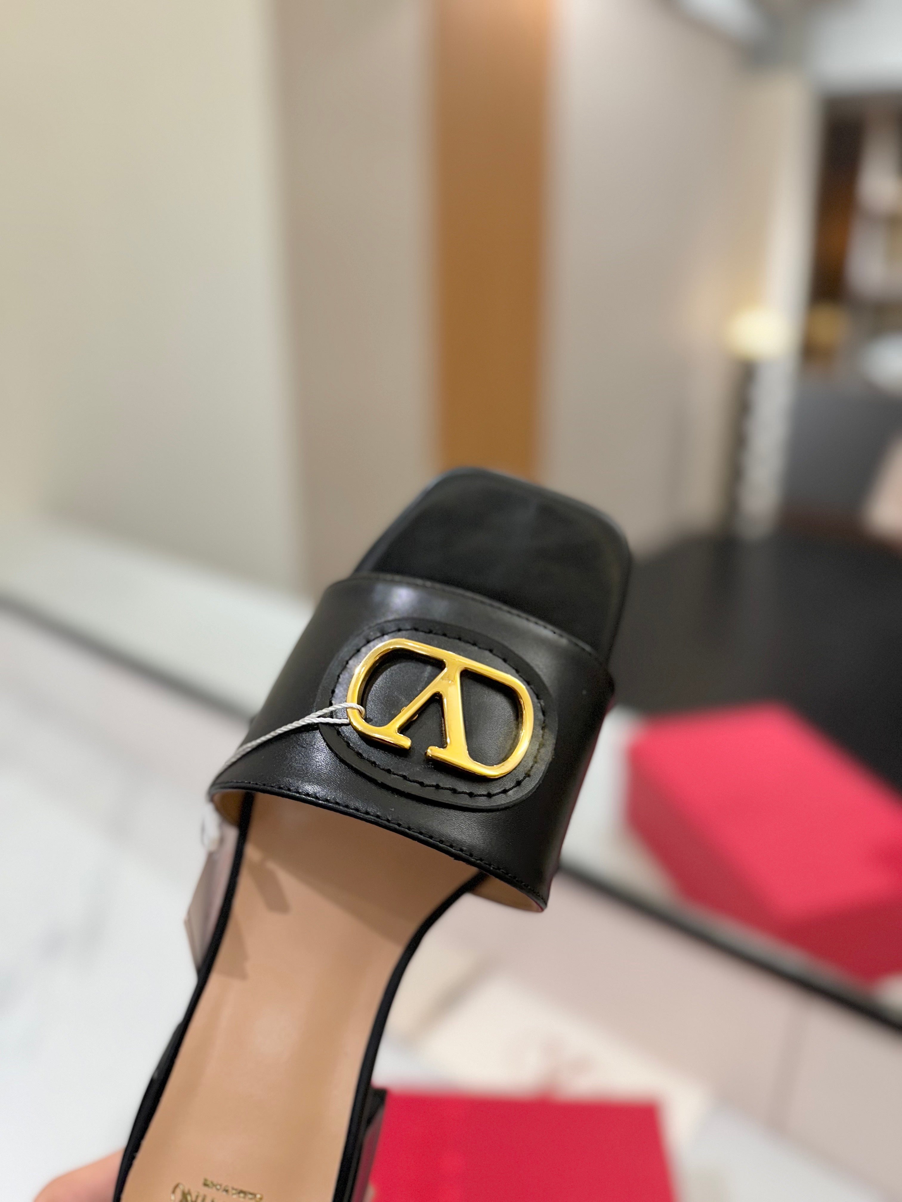 VALENTINO 26S SANDALS IN BLACK SMOOTH CALFSKIN WITH GOLD HARDWARE