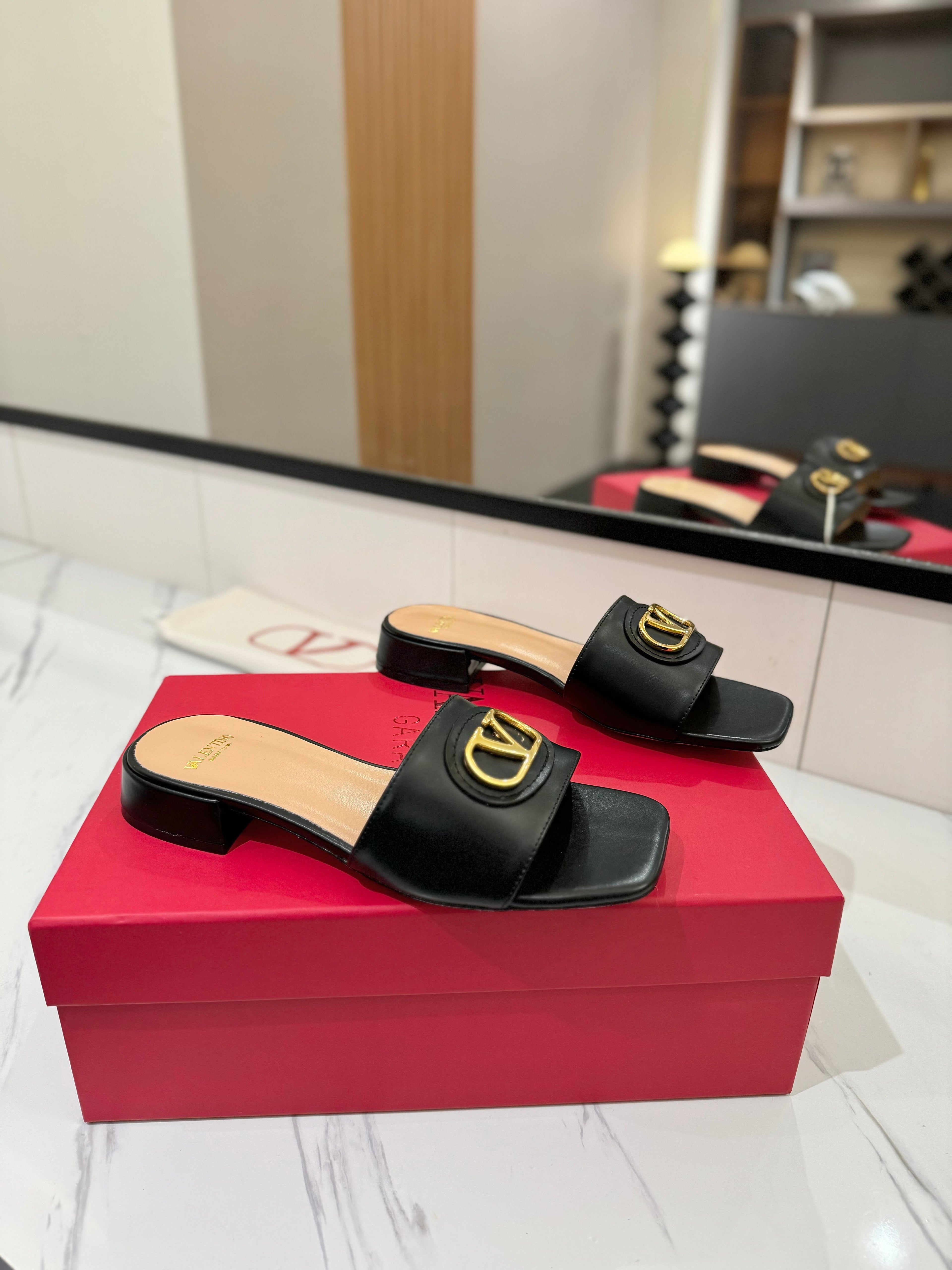 VALENTINO 26S SANDALS IN BLACK SMOOTH CALFSKIN WITH GOLD HARDWARE