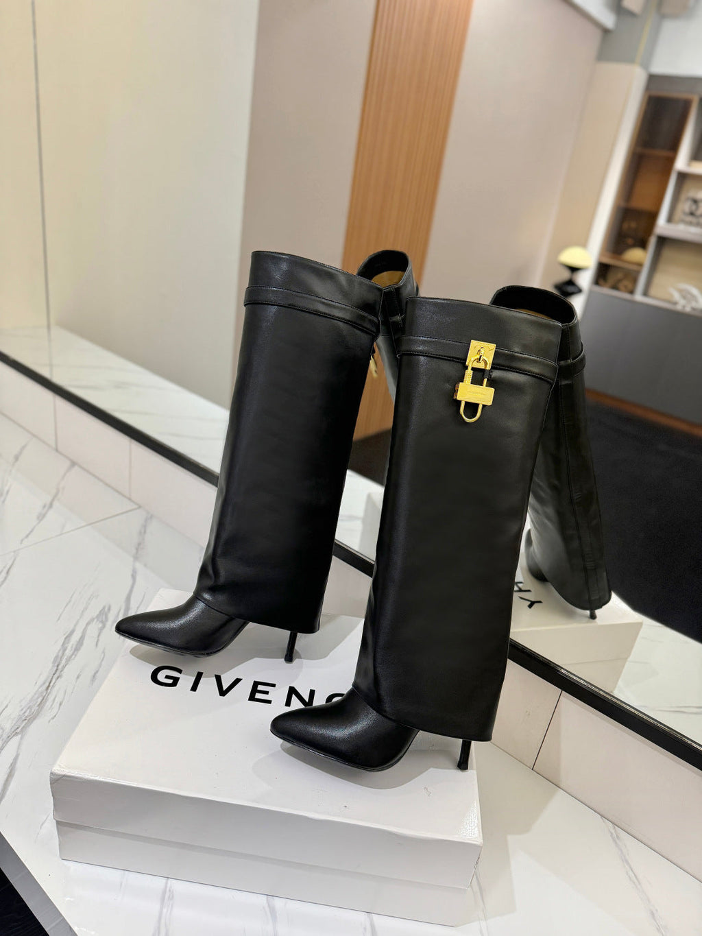 SHARK LOCK BOOTS IN BLACK CALFSKIN GOLD HARDWARE