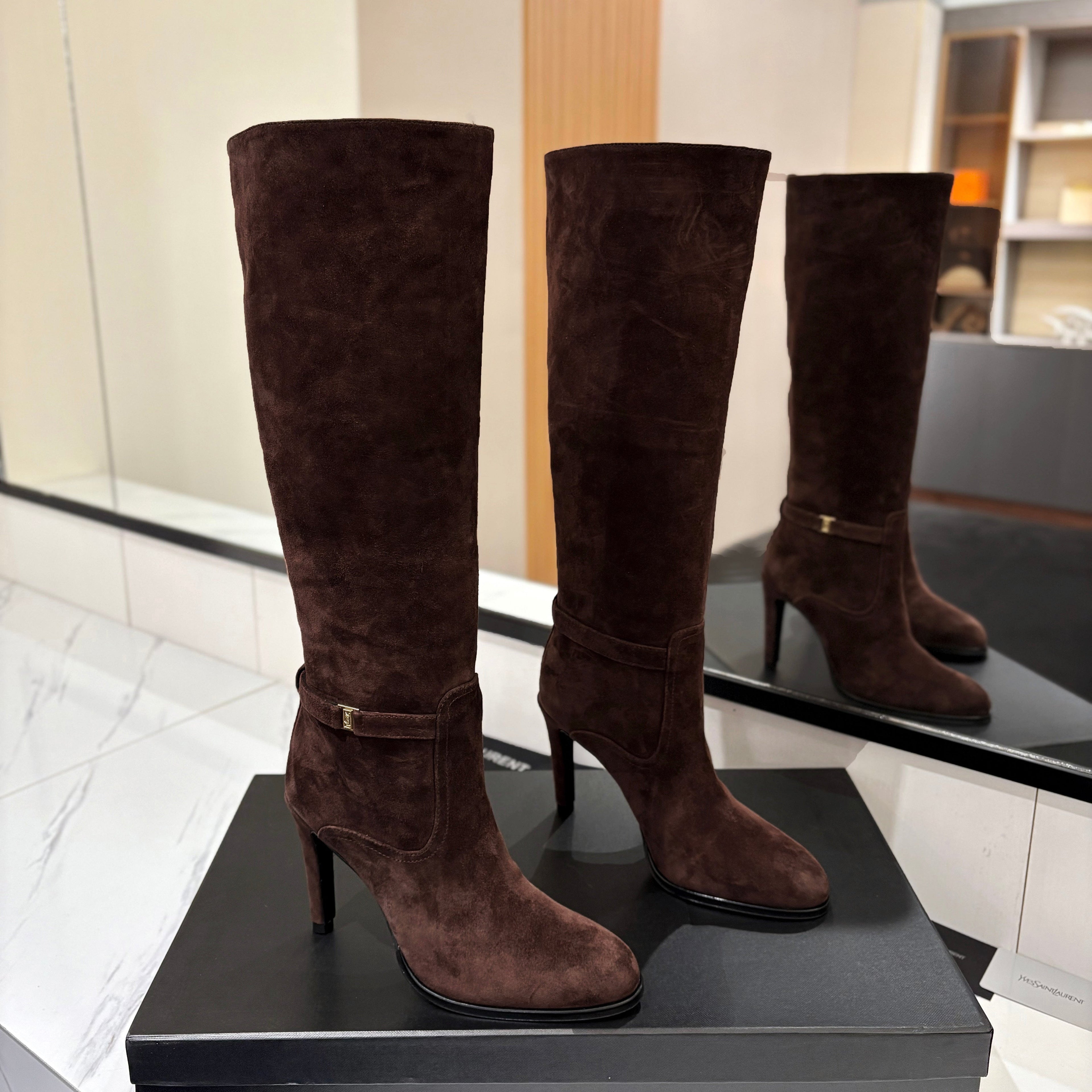 YSL 26S KNEE-HIGH BOOTS 90 MM IN DARK BROWN SUEDE