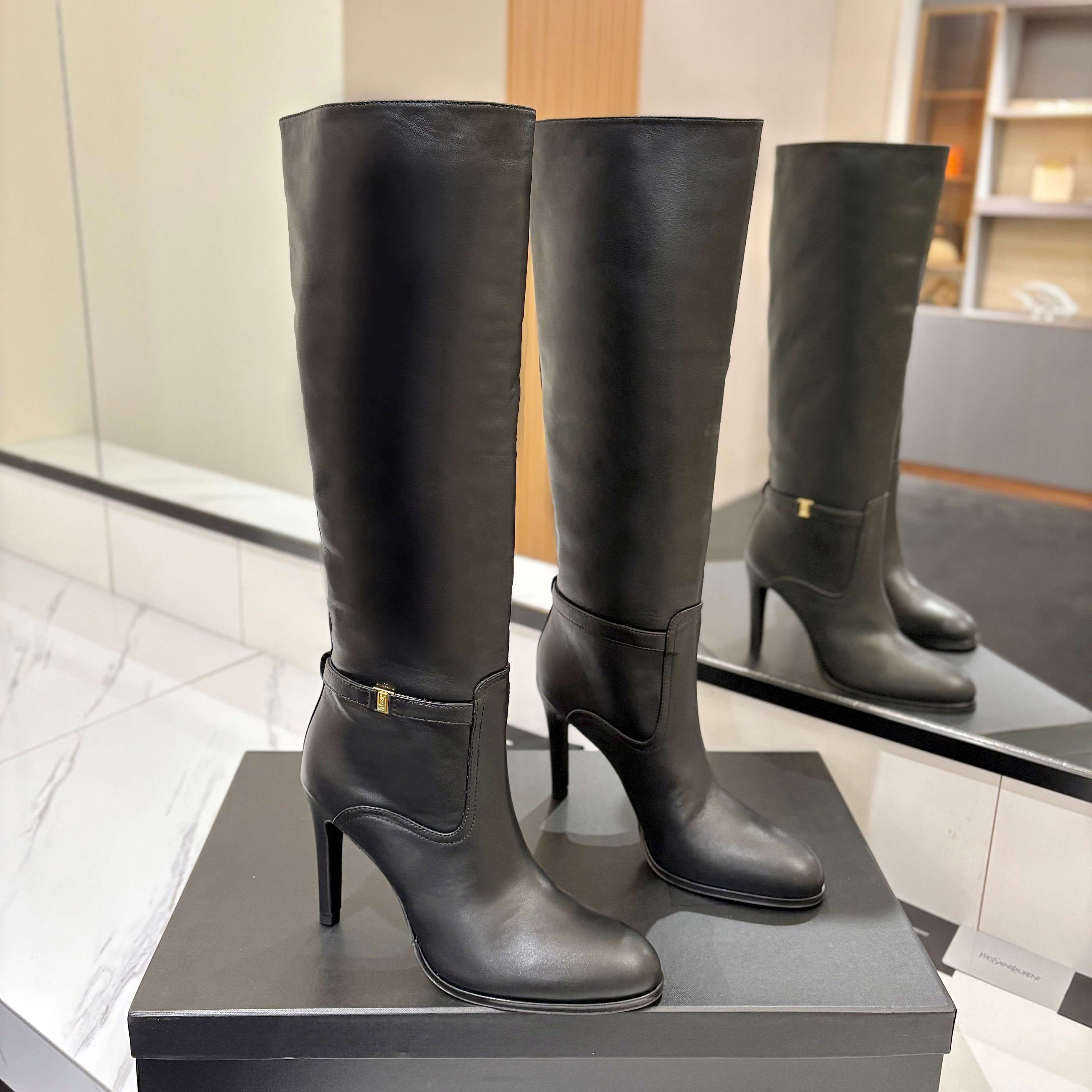 YSL 26S KNEE-HIGH BOOTS 95 MM IN BLACK CALFSKIN