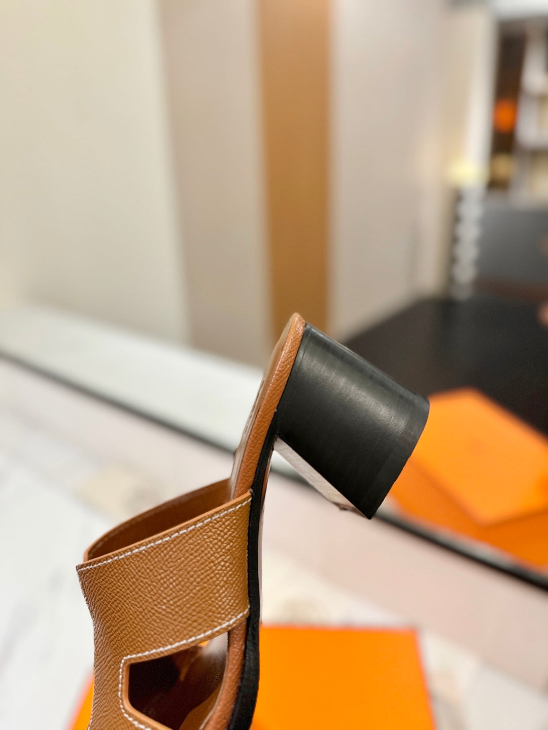 HM 26S HELIA SANDAL 70MM IN CARAMEL BROWN EPSOM CALFSKIN